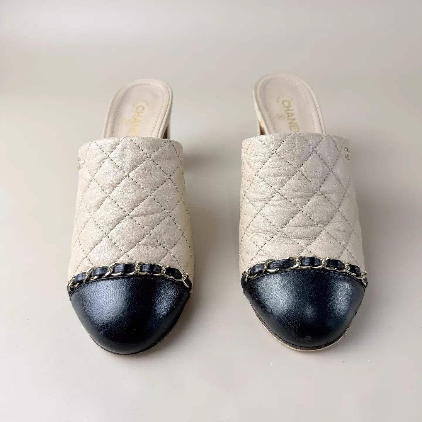 Chanel CHANEL milk tea chain quilted heels EUR 36.5 95 New Size US 6 / IT 36 - 2 Thumbnail