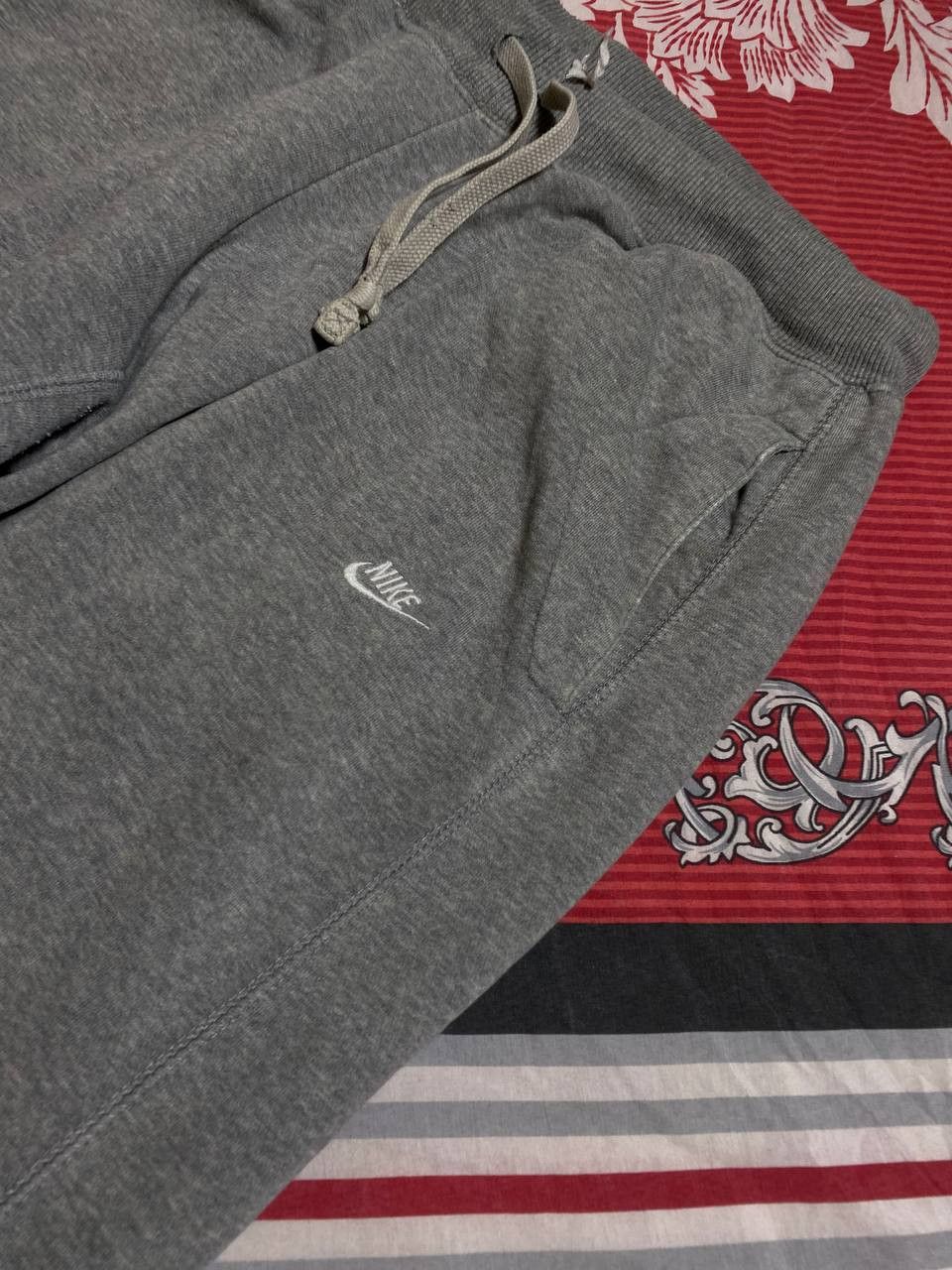 Nike × Vintage Nike gray sweatpants baggy fit wide leg streetwear hype Size US 32 / EU 48 - 24 Thumbnail
