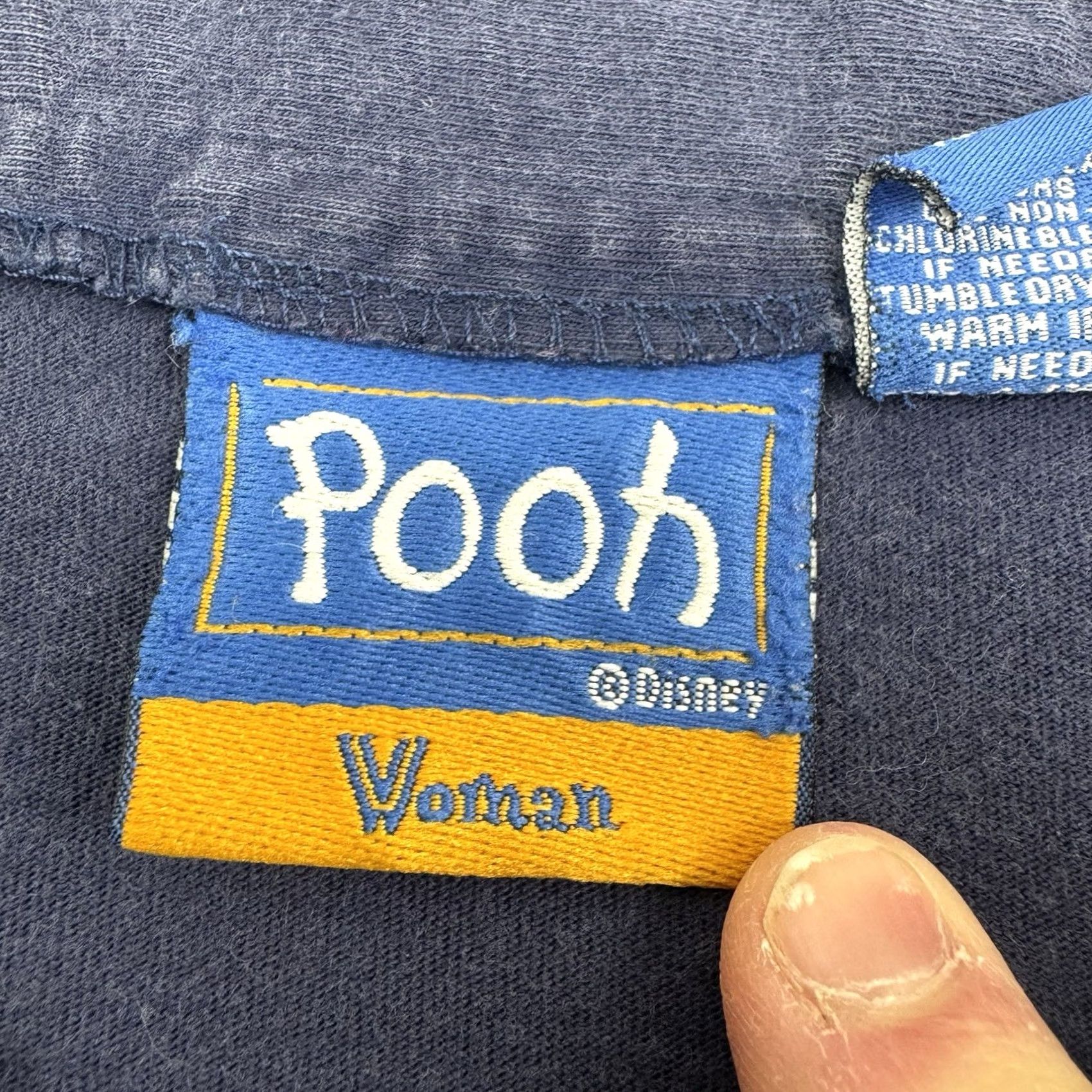 Disney VINTAGE Pooh Winnie The Pooh Button-Up Shirt Womens 2X Blue Cotton Embroidered Flowers Long Sleeve V-Neck Womens Disney World 90s Size XXL / US 16-18 / IT 52-54 - 4 Thumbnail