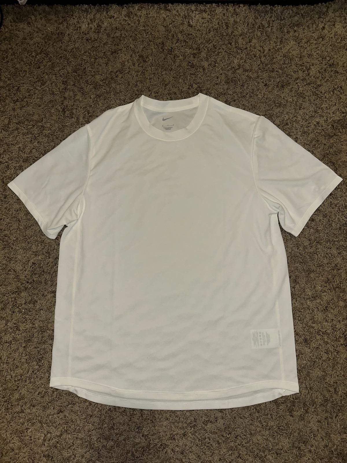 Nike Nike Men’s Hyper Dry White Short Sleeve T-Shirt Size US M / EU 48-50 / 2 - 1 Thumbnail
