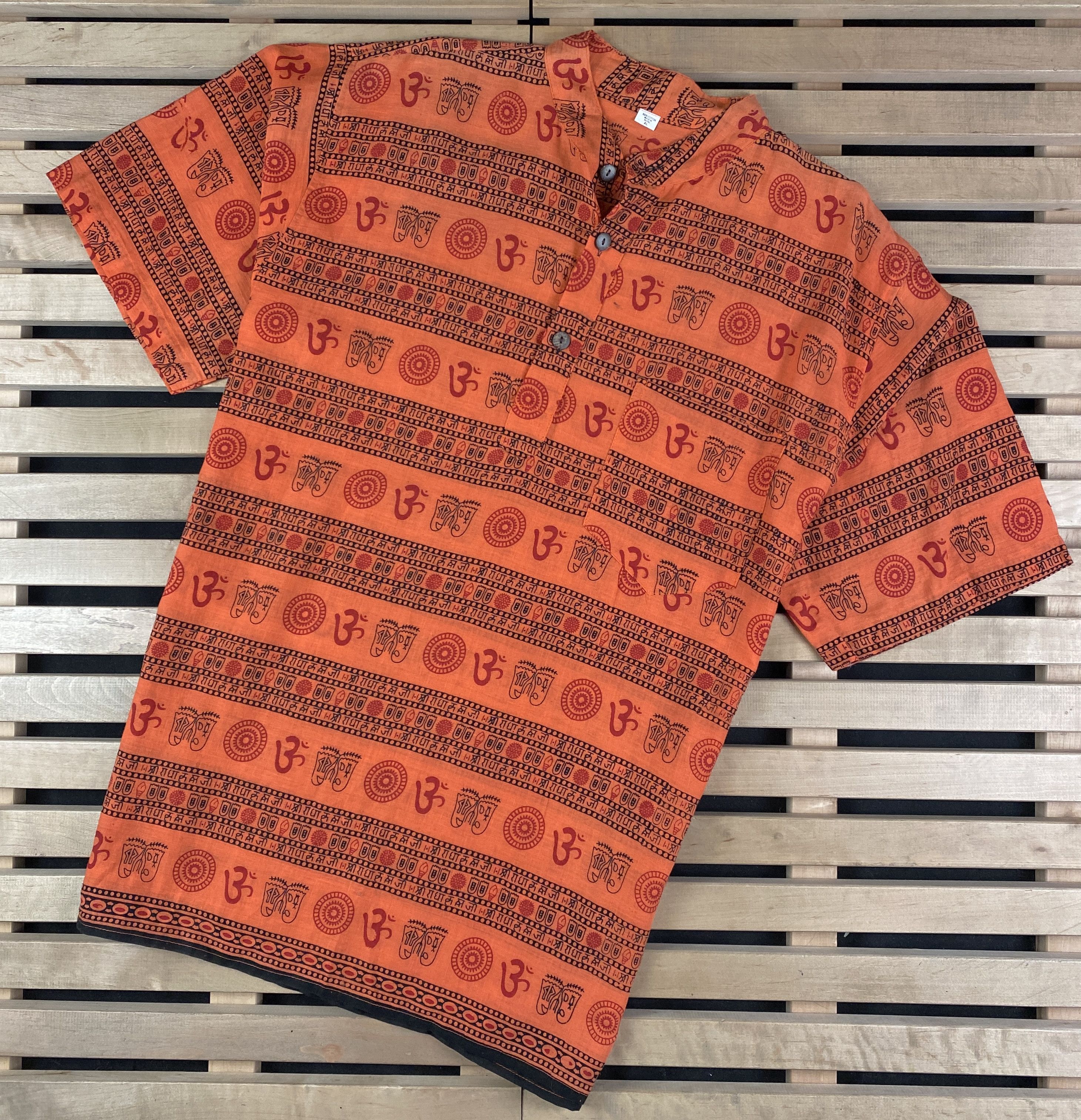 Vintage Mens Polo T Shirt Hawaiian Nepal Monogram Vintage Size XL Size US XL / EU 56 / 4 - 1 Thumbnail