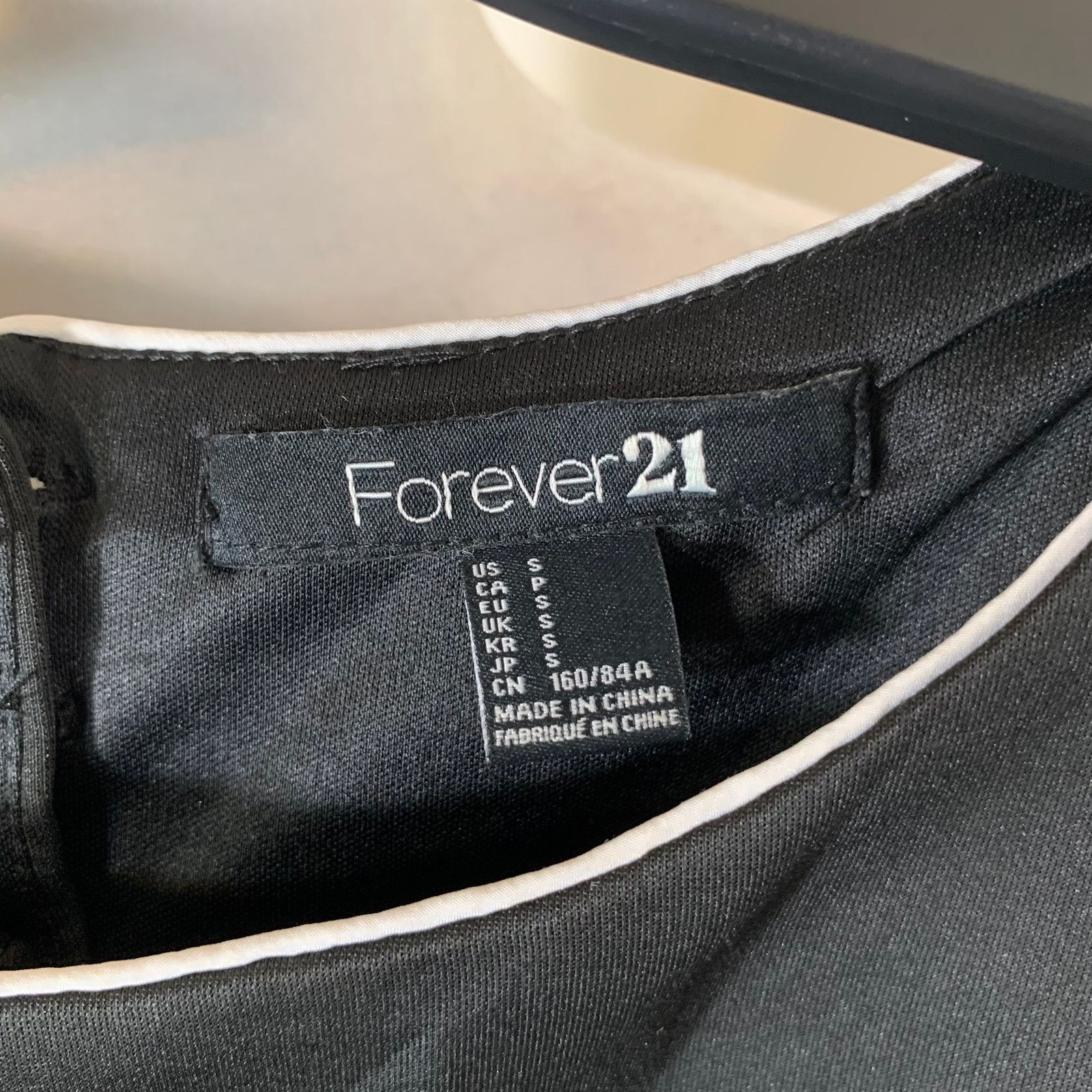 Forever 21 Forever21 Women black dress size S Size S / US 4 / IT 40 - 3 Thumbnail