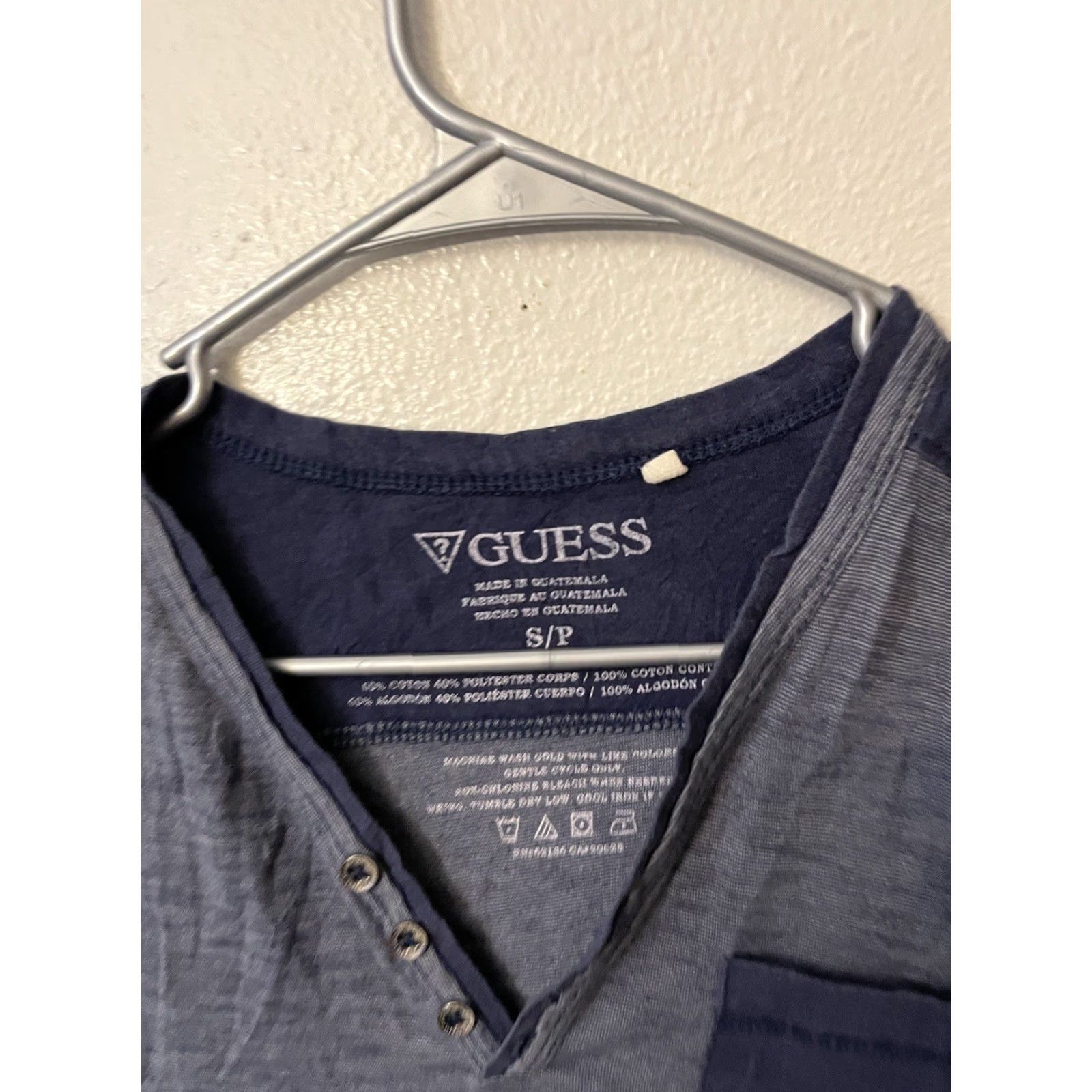 Guess VINTAGE GUESS Henley Shirt Mens Small Blue Short Sleeve Essential Tee Size US S / EU 44-46 / 1 - 3 Thumbnail