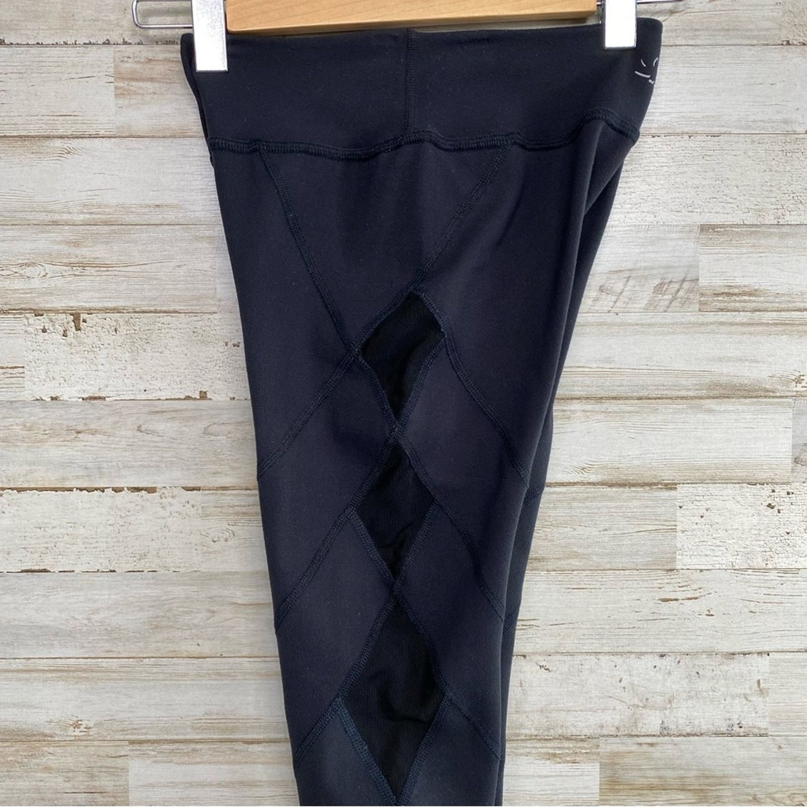 Beyond Yoga Beyond Yoga Limited Edition Diamond Mesh Leggings Black S Size 27" / US 4 / IT 40 - 7 Thumbnail