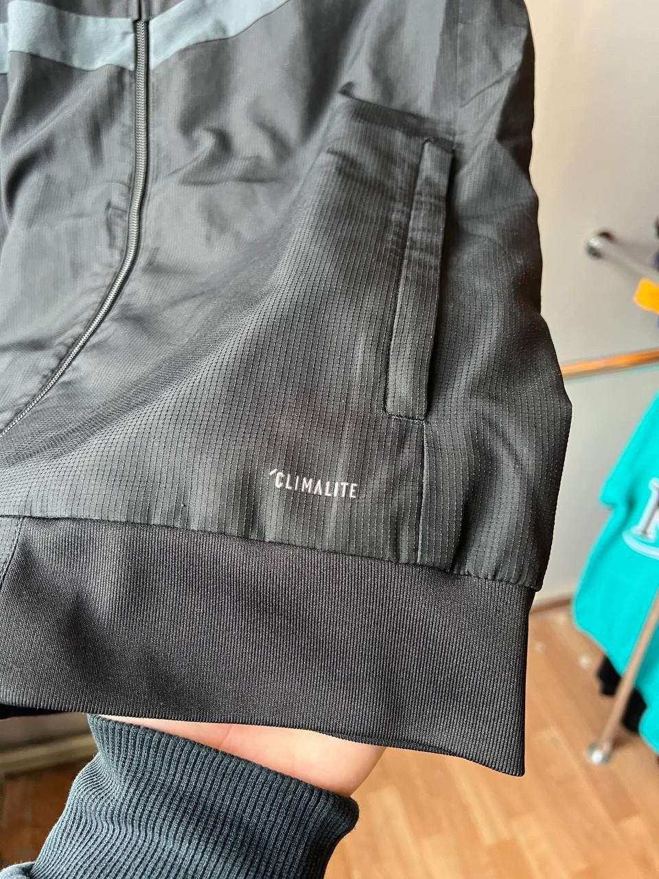 Adidas 2019/20 JUVENTUS FC PRESENTATION TRACK JACKET SZ S Size US S / EU 44-46 / 1 - 12 Thumbnail