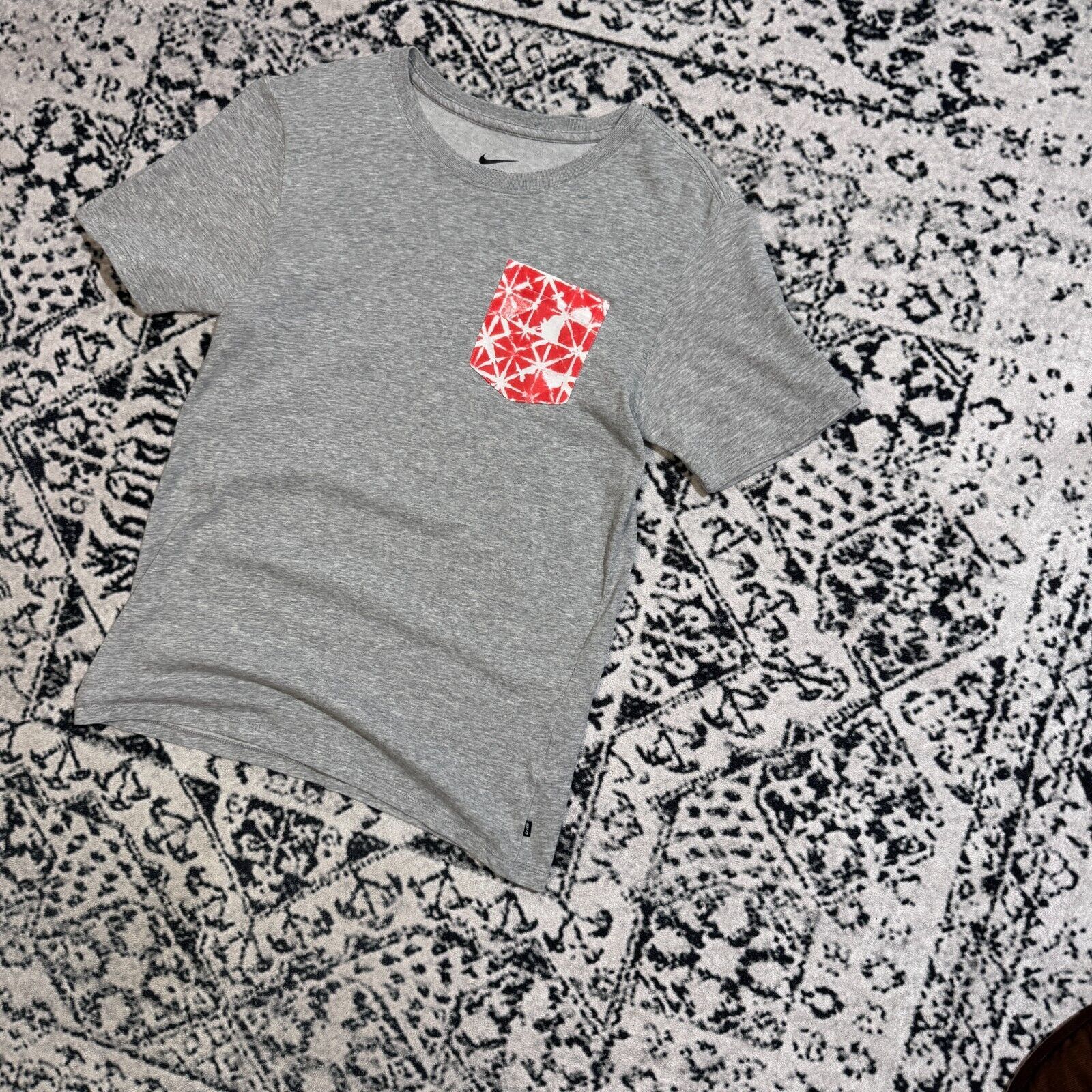 Nike × Vintage Vintage Nike Gray Cotton T-Shirt Size S Y2k 90s Pocket Tee Size US S / EU 44-46 / 1 - 2 Thumbnail