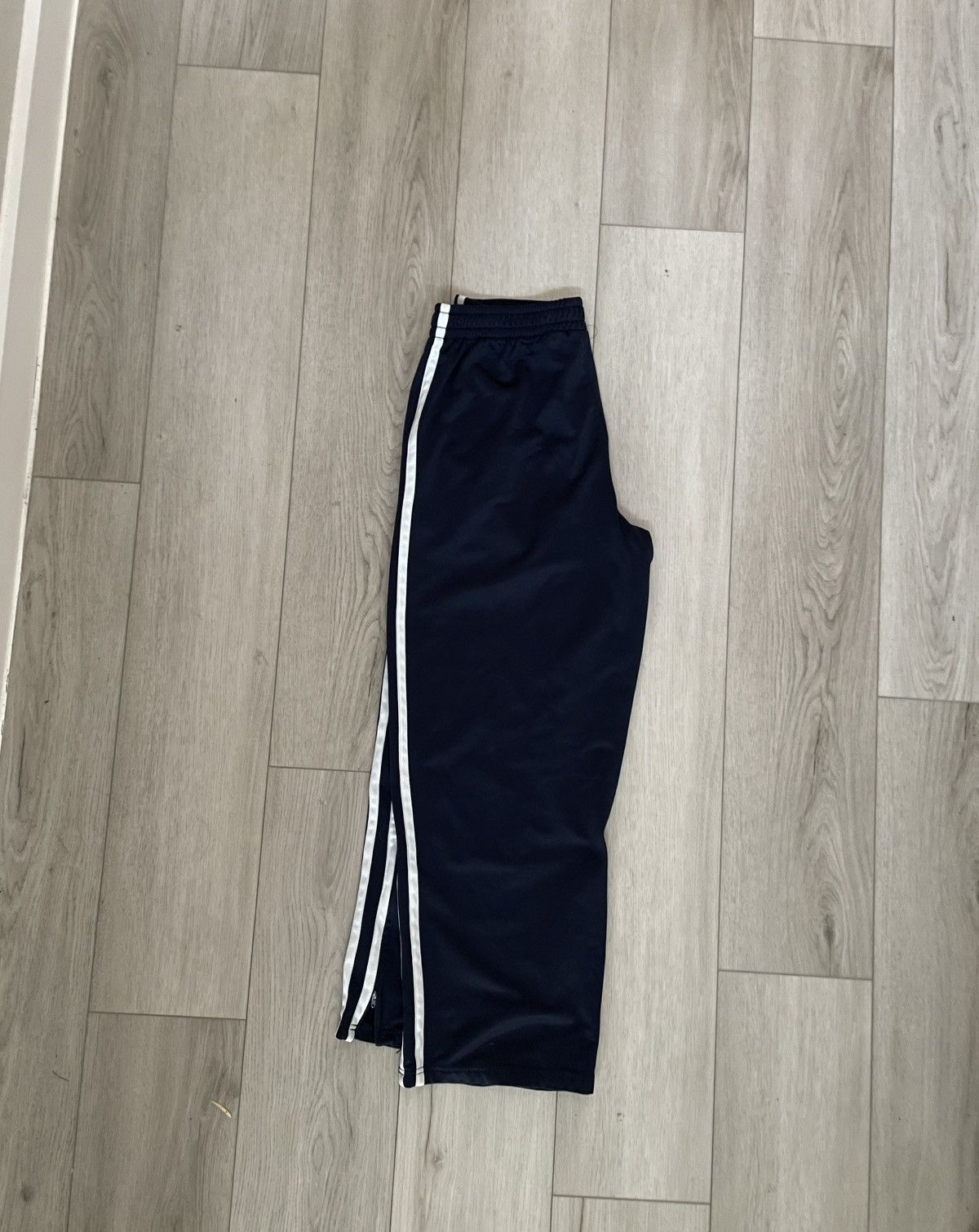Other addidas sweats Size US 30 / EU 46 - 2 Thumbnail