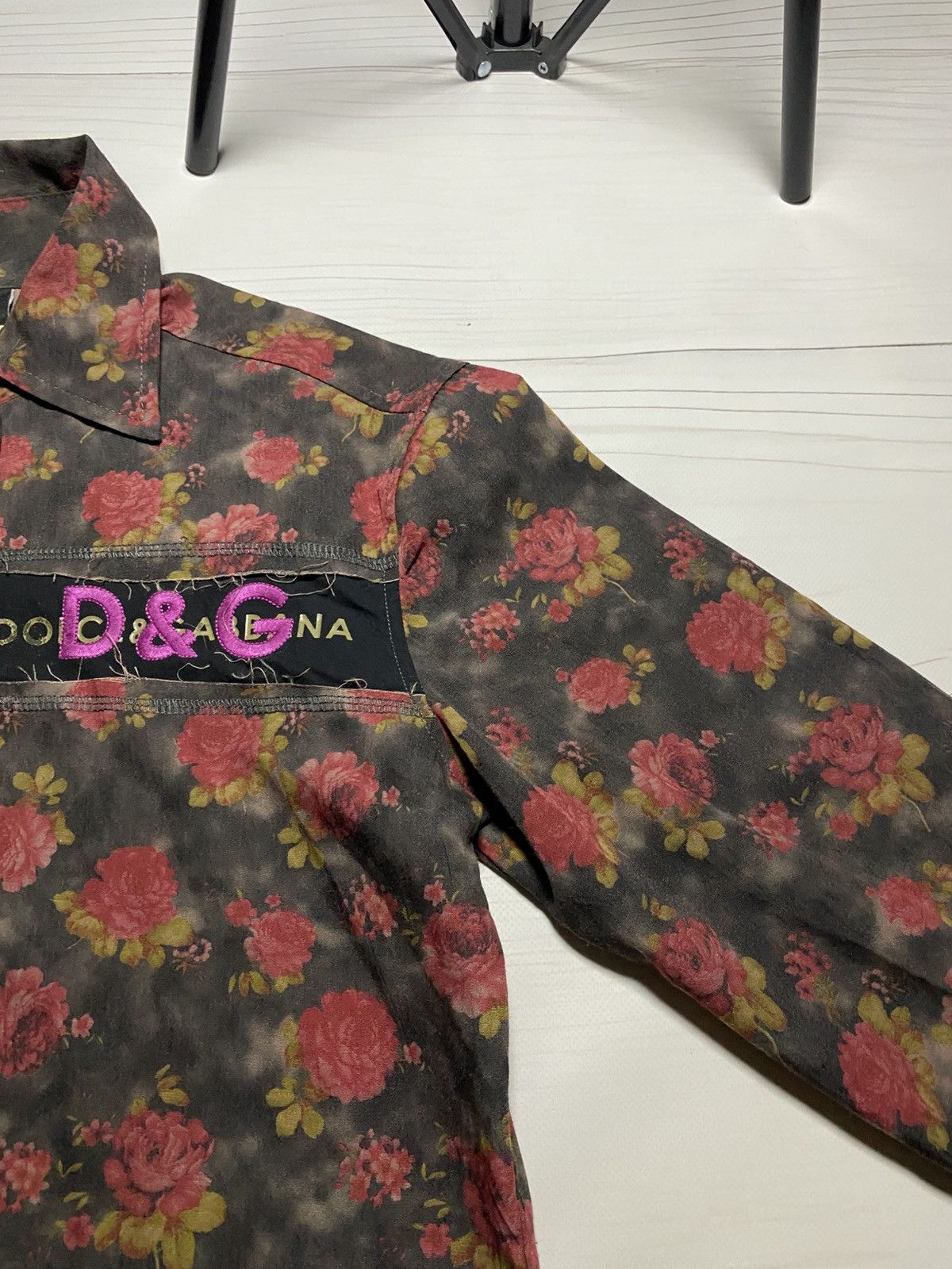 Dolce & Gabbana × Vintage Vintage Dolce & Gabbana floral y2k button up shirt Size M / US 6-8 / IT 42-44 - 14 Thumbnail