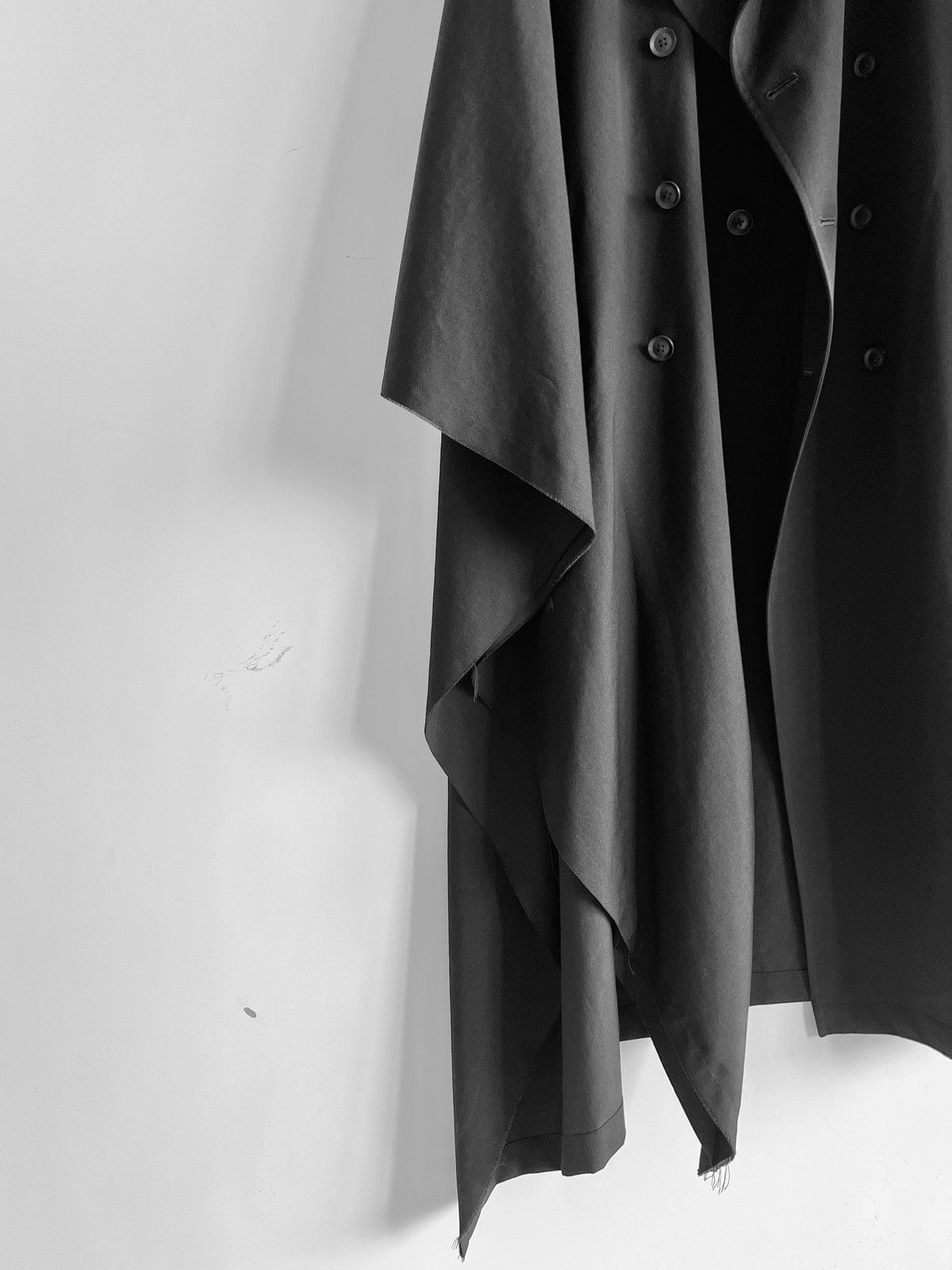 Yohji Yamamoto Yohji Yamamoto Pour Homme - Asymmetric Right Cape Coat Size US S / EU 44-46 / 1 - 7 Thumbnail