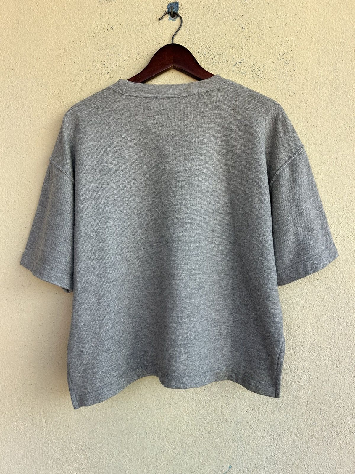 Nike × Vintage Nike Grey Tag Big Logo Cropped Short Sleeve Sweatshirt Size US L / EU 52-54 / 3 - 2 Thumbnail