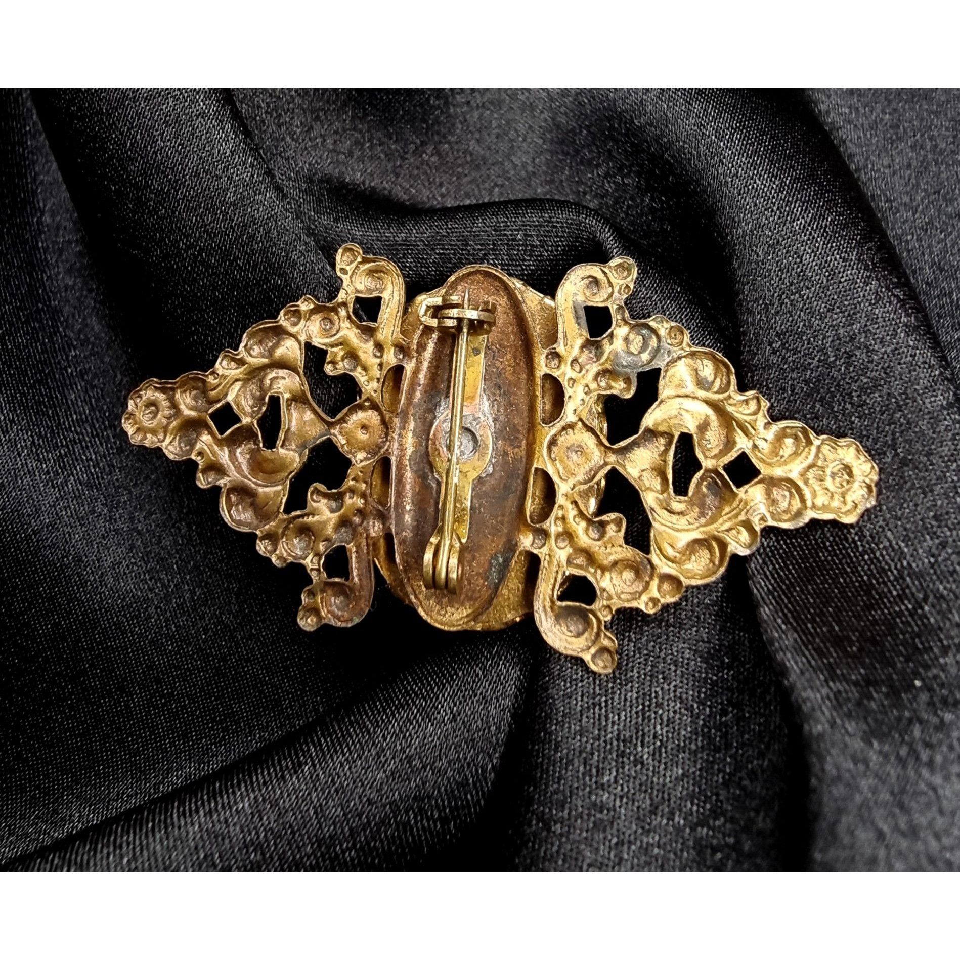 Vintage Antique Early 20th Century Ornate Brass Brooch With Vibrant Size ONE SIZE - 4 Thumbnail