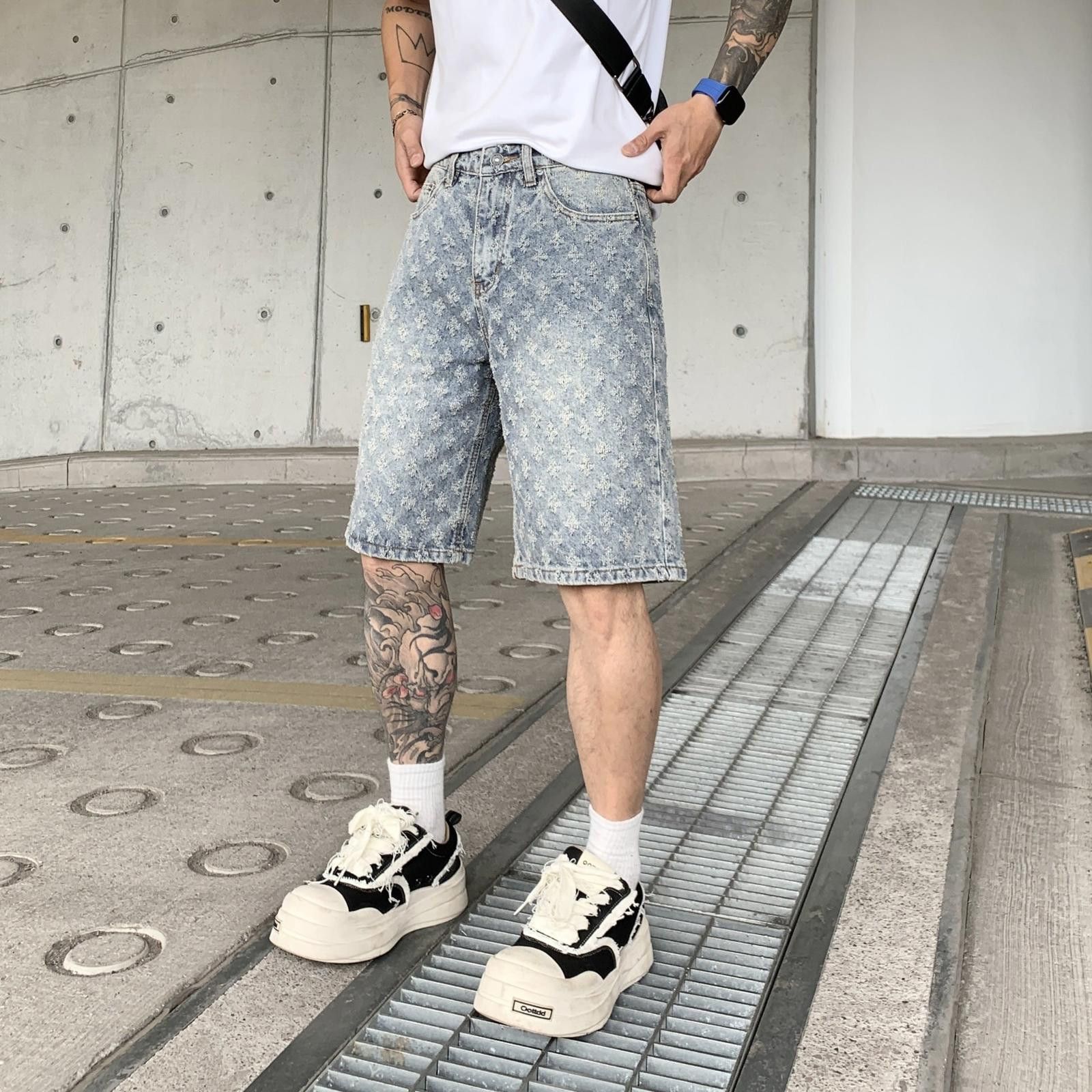 Japanese Brand Black Printed Casual Denim Shorts, Relaxed Fit Shorts Size US 32 / EU 48 - 1 Thumbnail