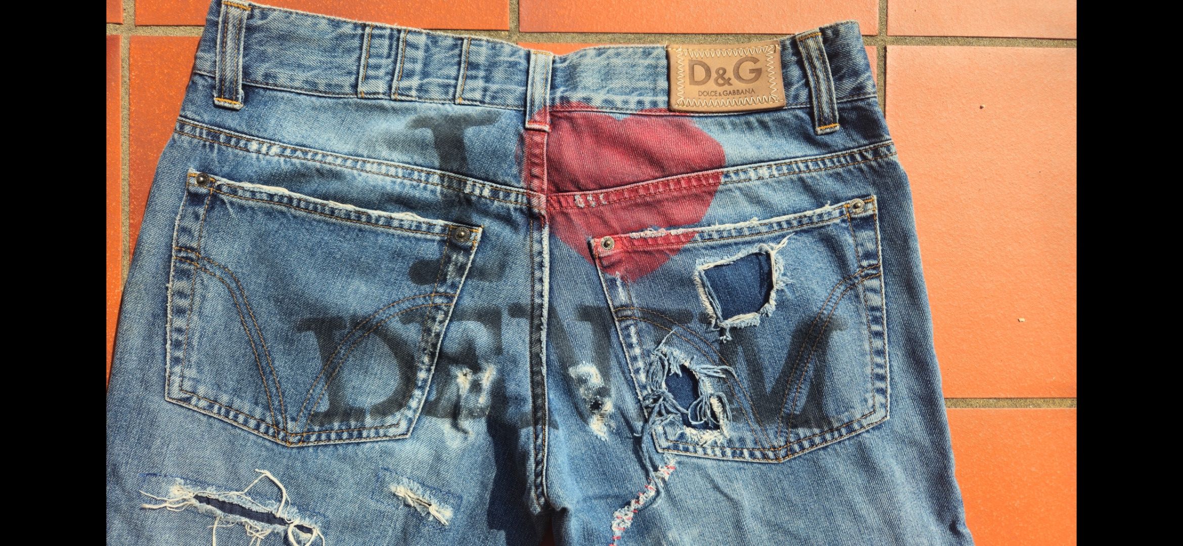 Dolce & Gabbana "I ❤️ Denim" vintage Dolce&Gabbana jeans Size US 33 - 2 Thumbnail