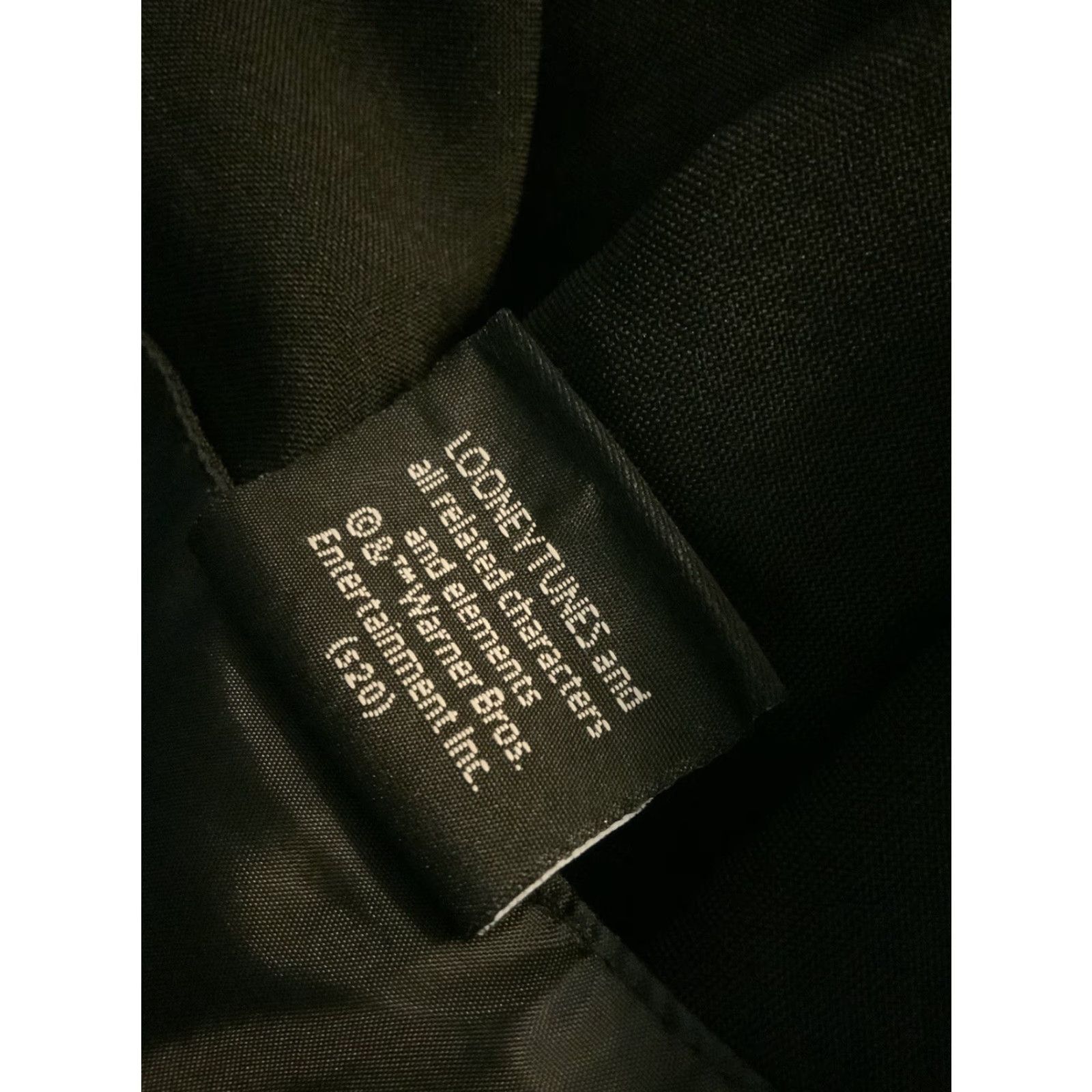 Vintage VINTAGE WB Warner Bros Studio Tour Looney Tunes AOP Employee Staff Exclusive Black Vest Shirt Mens Small Black Vest Size US S / EU 44-46 / 1 - 6 Thumbnail