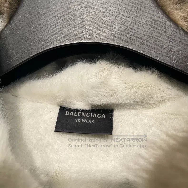 Balenciaga Balenciaga Fur collar embroidered logo zipper jacket Size US L / EU 52-54 / 3 - 3 Thumbnail