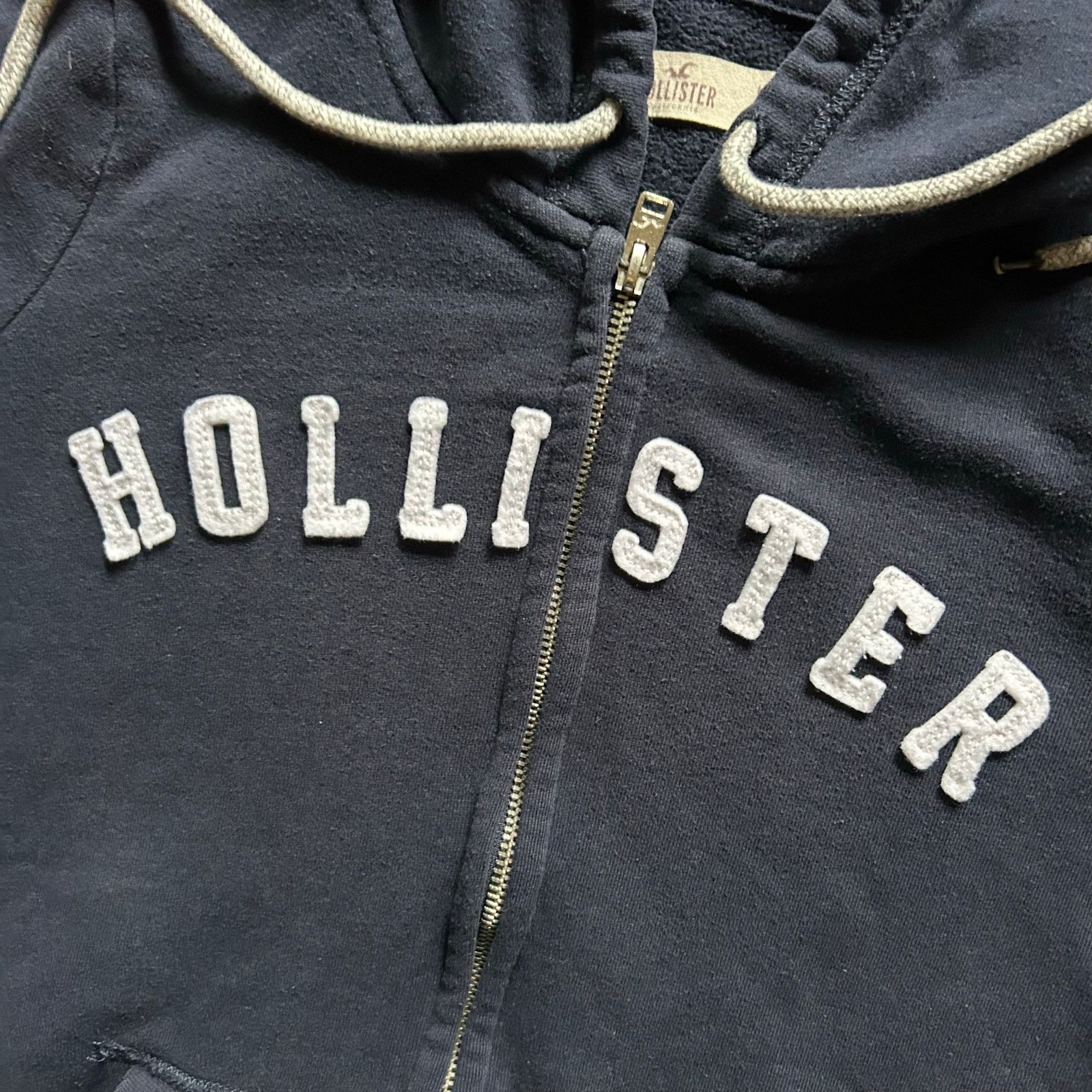 Hollister Vtg y2k Hollister California Full Zip Applique Logo Hoodie Size L / US 10 / IT 46 - 2 Thumbnail