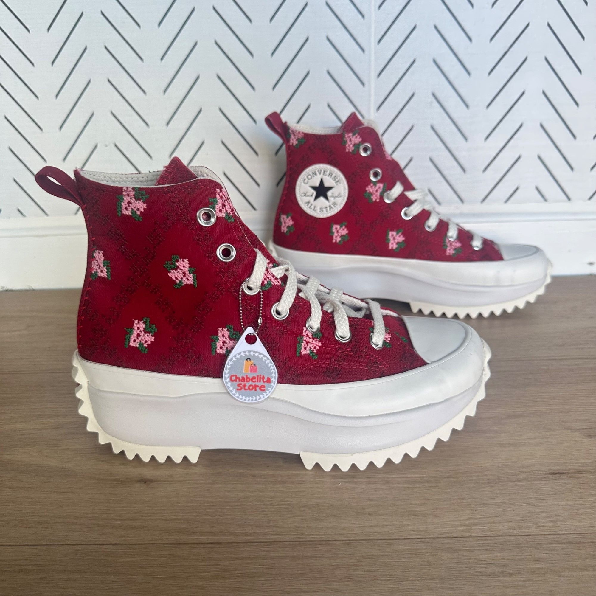 Converse ✨Converse Run Star Hike Sz 6 Men's shoes Cross Stitch Roses Size US 6 / EU 39 - 7 Thumbnail
