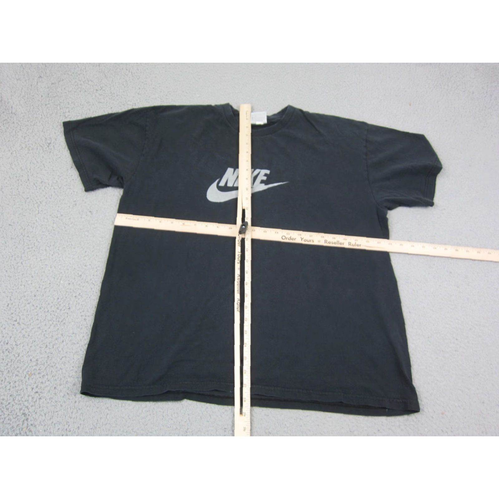 Nike Vintage Nike Shirt XL Black Logo Mens Swoosh Athletics Classic T-Shirt USA Sports 90s Mens Clothing Size US XL / EU 56 / 4 - 5 Thumbnail