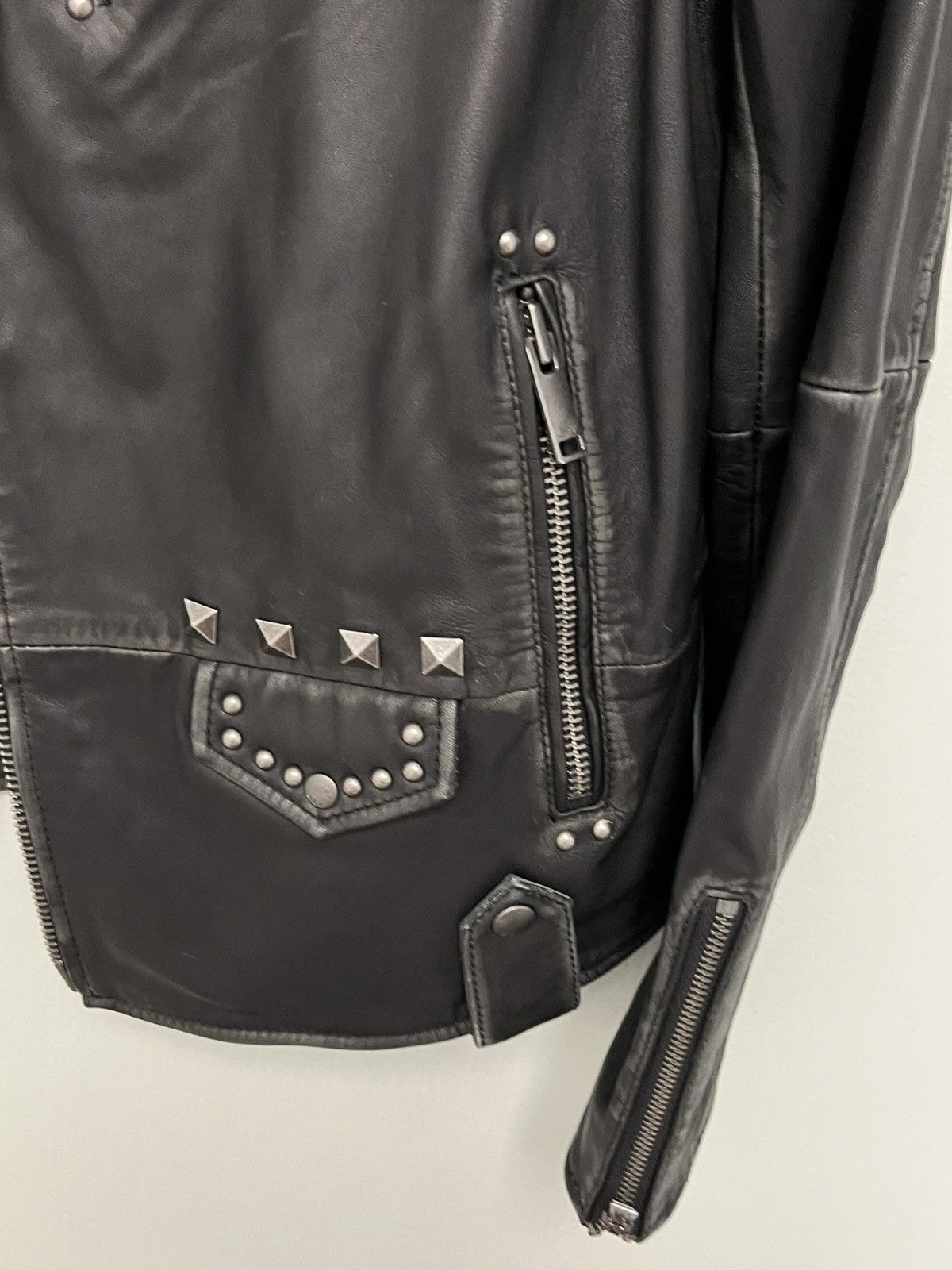 John Varvatos Misfits studded leather biker jacket size medium Size US M / EU 48-50 / 2 - 16 Thumbnail