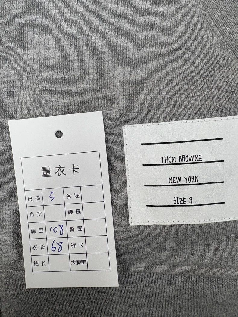 Thom Browne Thom Browne Gray four stripe zip hoodie Size US L / EU 52-54 / 3 - 8 Thumbnail