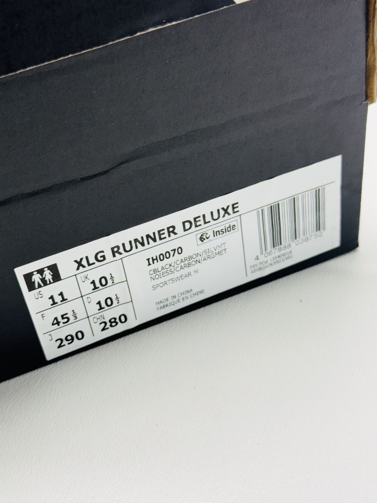 Adidas Adidas XLG RUNNER DELUXE IH0070 Core Black/Carbon. Size US 11 / EU 44 - 9 Thumbnail