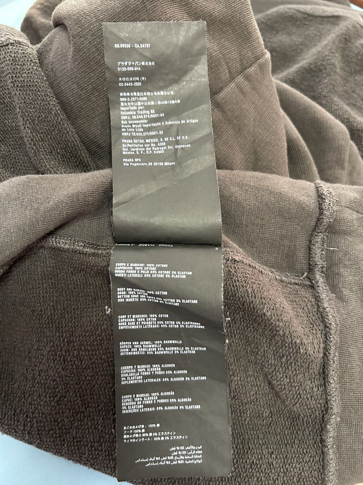 Prada Prada Red Tab Pull Over Hoodie Size US XL / EU 56 / 4 - 9 Thumbnail