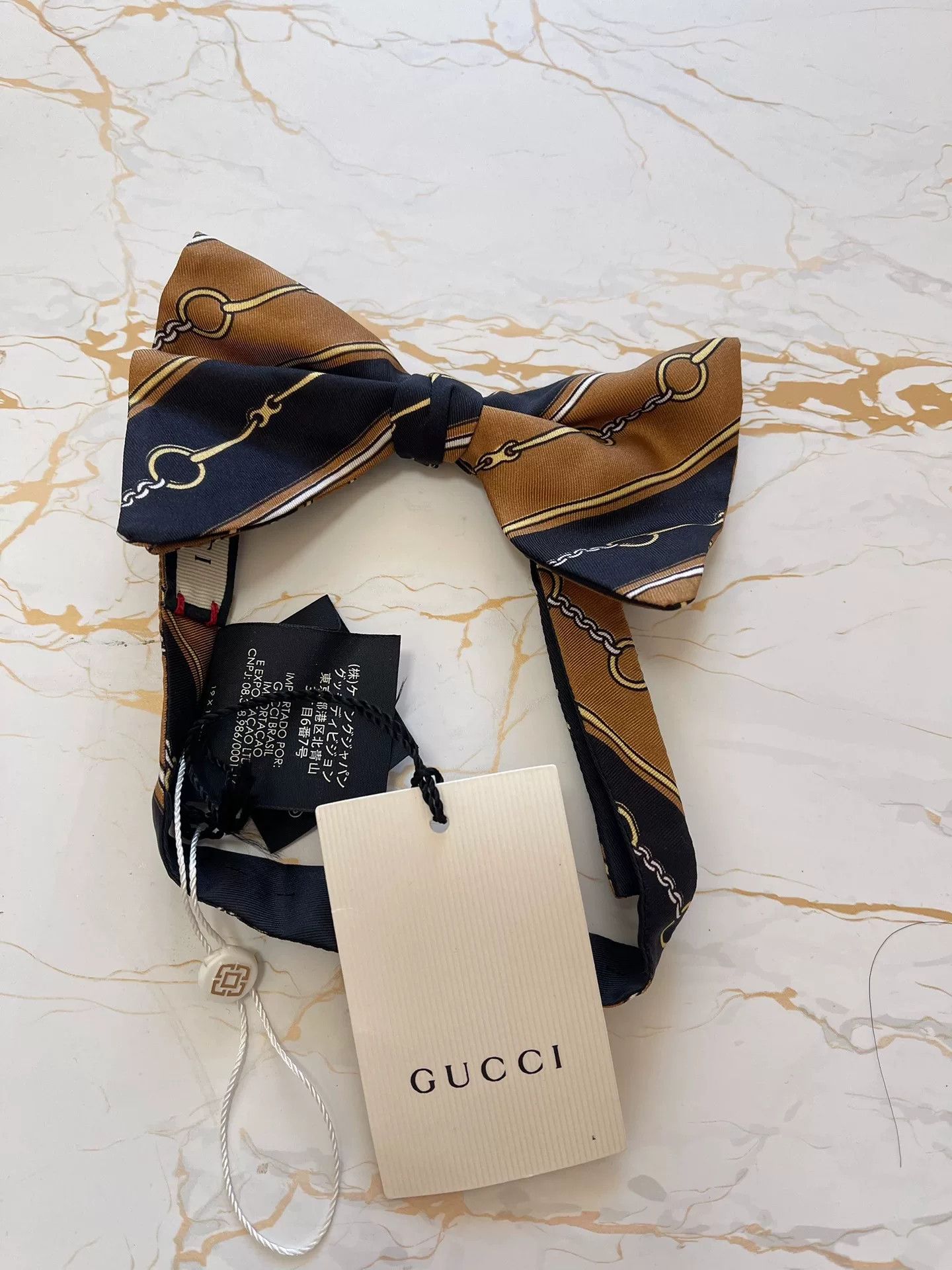 Gucci Gucci New Runway Silk Bow Tie Size ONE SIZE - 1 Thumbnail