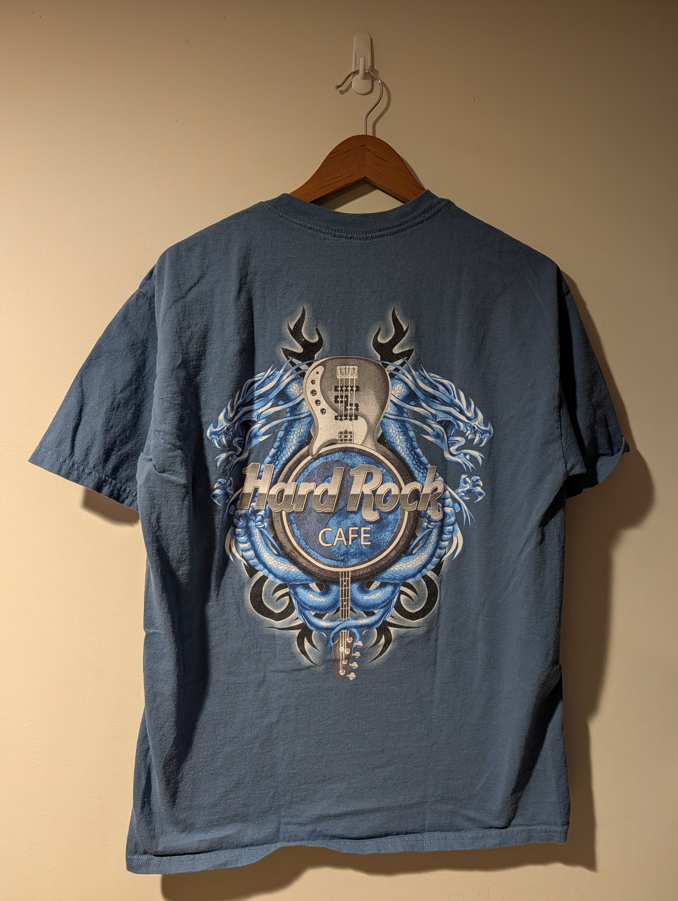 Vintage Hard Rock Cafe Baltimore Dragon Guitar T-Shirt