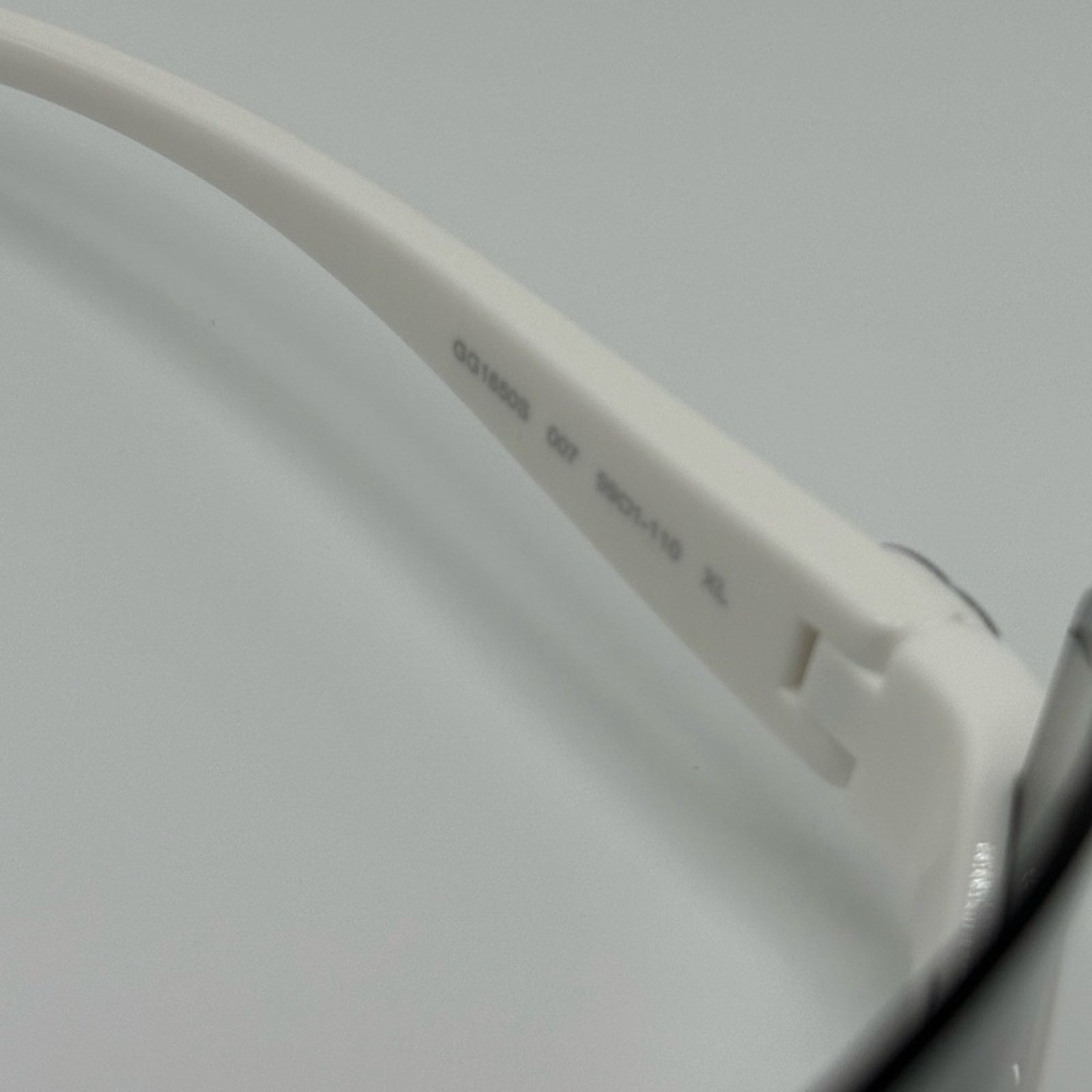 Gucci BRAND NEW GUCCI GG1650S 007 White Grey Unisex Sunglasses Size ONE SIZE - 6 Thumbnail