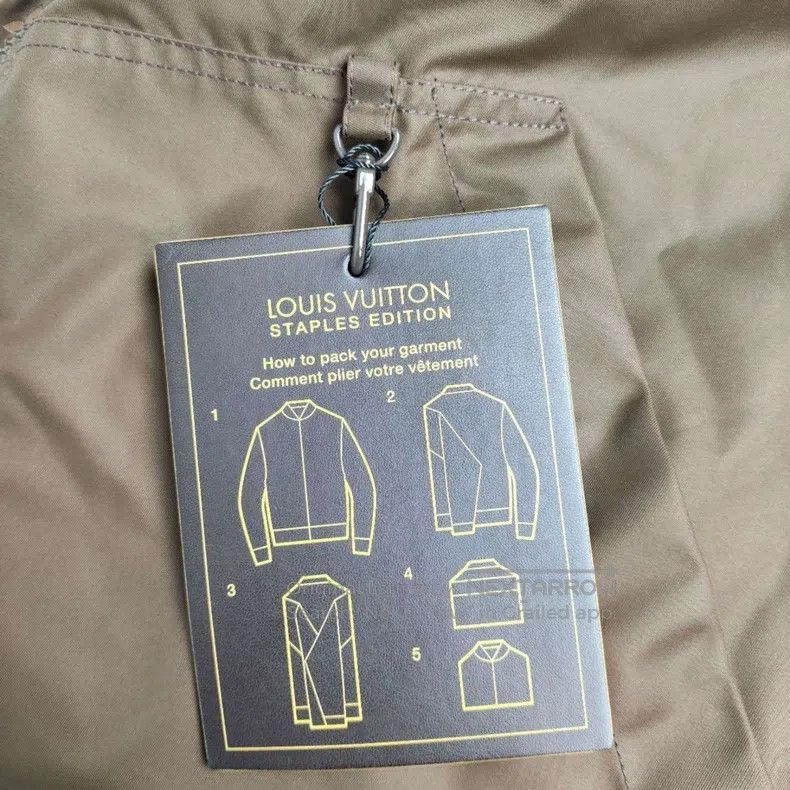 Louis Vuitton Louis Vuitton Full print reversible jacket Size US M / EU 48-50 / 2 - 9 Thumbnail