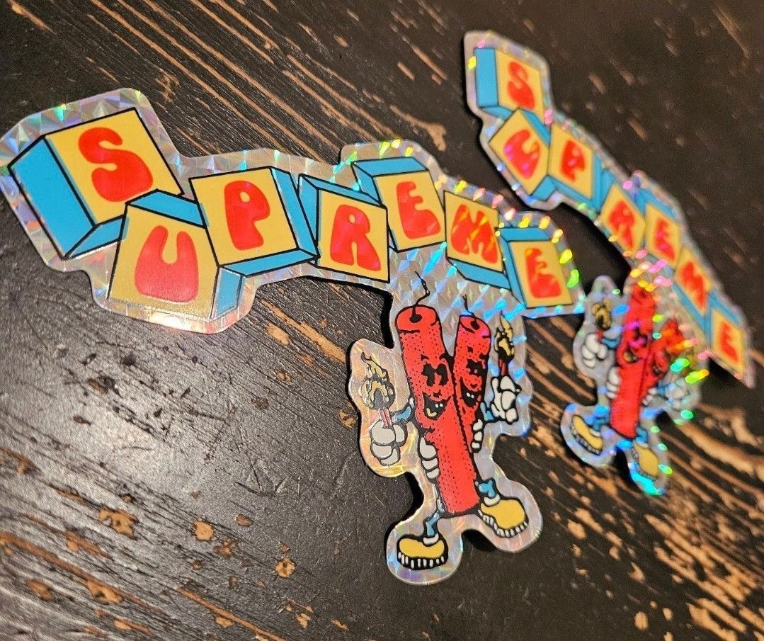 Supreme Supreme Holographic Dynamite Sticker SS19 + FREE SURPRISE Size ONE SIZE - 4 Thumbnail
