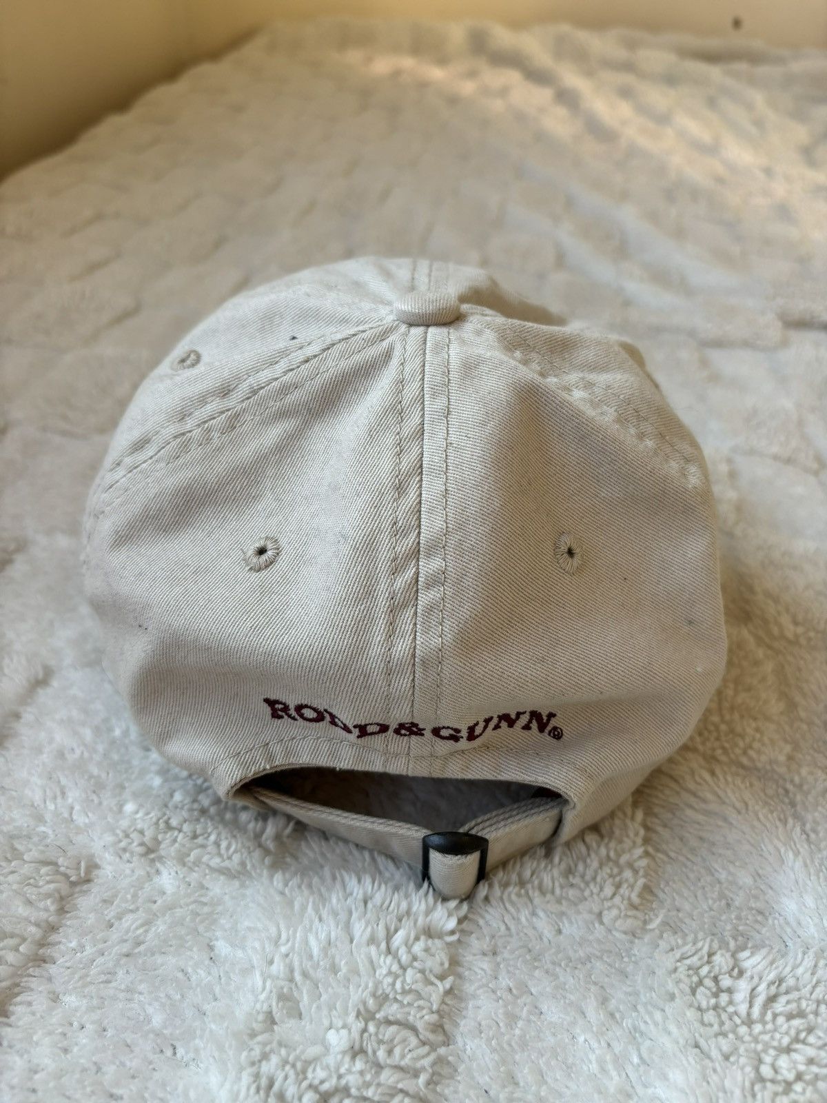 Rodd & Gunn Rodd & Gunn White and Burgundy Hat Size ONE SIZE - 2 Thumbnail