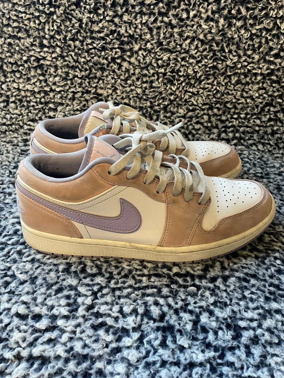 Jordan Brand Jordan 1 Low Arctic Punch Size US 9.5 / EU 42-43 - 3 Thumbnail