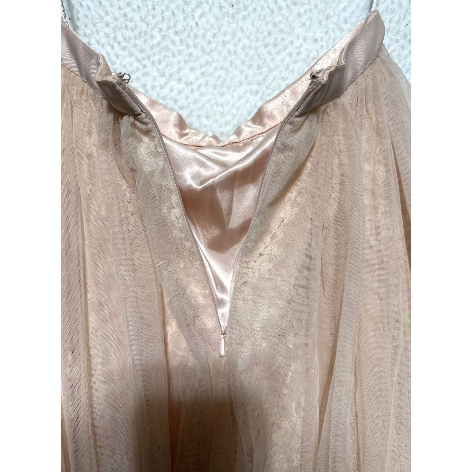 Vintage Sherri Hill 2 Pc Lace Floral Beaded Strap Top & Tulle Skirt Size 2 Prom Dress Pink Womens Ball Gown Sleeveless Off the Shoulder Formal Dry Clean Only Size XS / US 0-2 / IT 36-38 - 7 Thumbnail