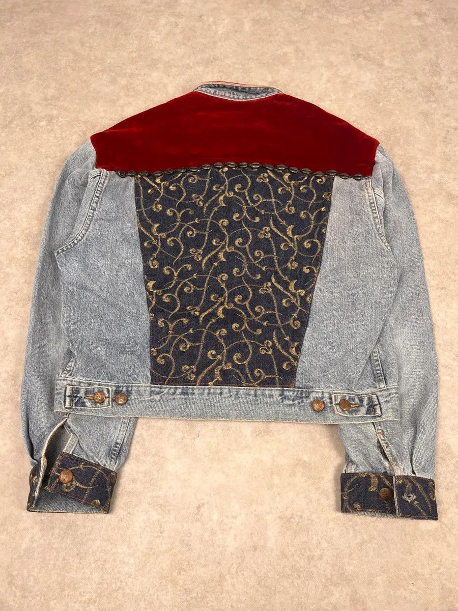 Katharine Hamnett London 1980s Katherine Hamnett Blue Denim Floral Jacket with Red Velvet Size US M / EU 48-50 / 2 - 7 Thumbnail