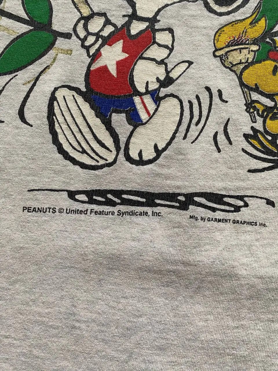 Cartoon Network VINTAGE 90s PEANUTS SNOOPY USA DISTRESSED CARTOON T SHIRT Size US XL / EU 56 / 4 - 5 Thumbnail