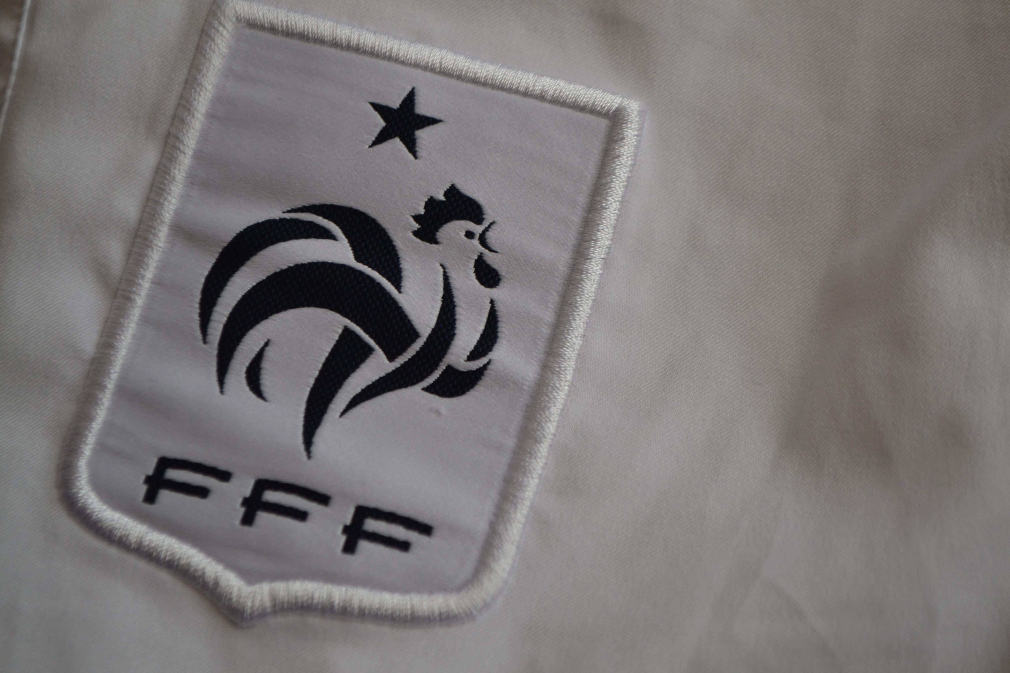 Nike France FFF 2012 2013 Football Shorts Soccer Size US 30 / EU 46 - 6 Thumbnail