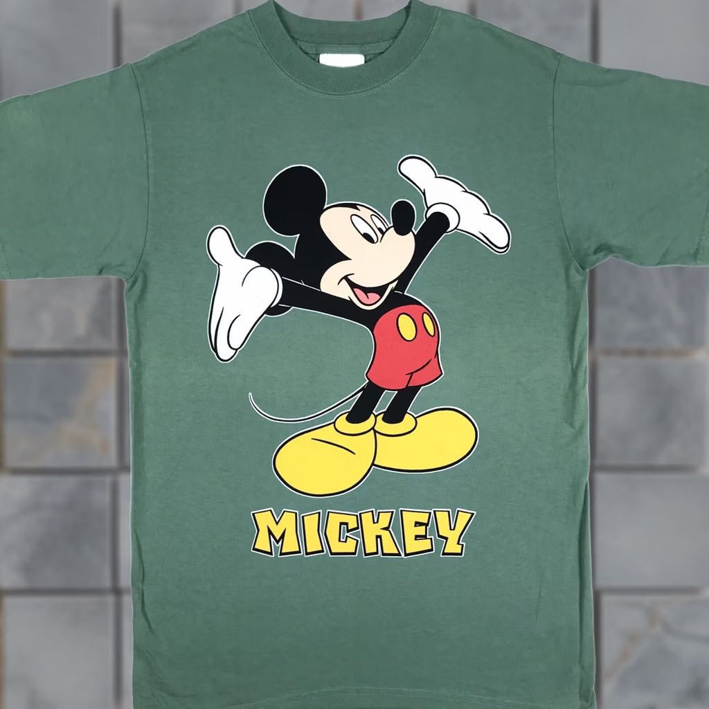 Disney NOS vintage 90s MICKEY MOUSE Walt Disney World T-Shirt SMALL/MEDIUM Cartoon Green Mens Short Sleeve Cotton Disney 80s 90s Vintage Mickey Mouse T-Shirt Size US S / EU 44-46 / 1 - 1 Thumbnail