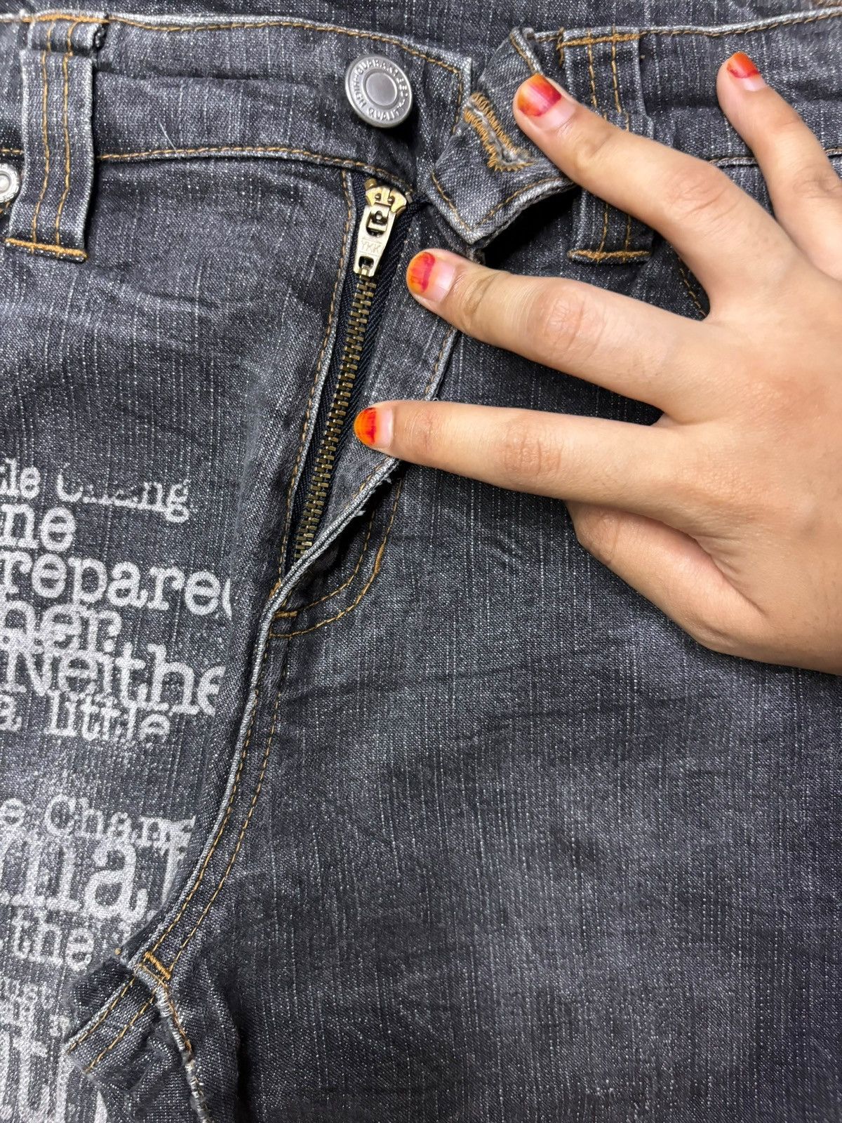 Japanese Brand Vintage Japanese Brand Printed Distressed Flare Jeans Size US 28 / EU 44 - 3 Thumbnail