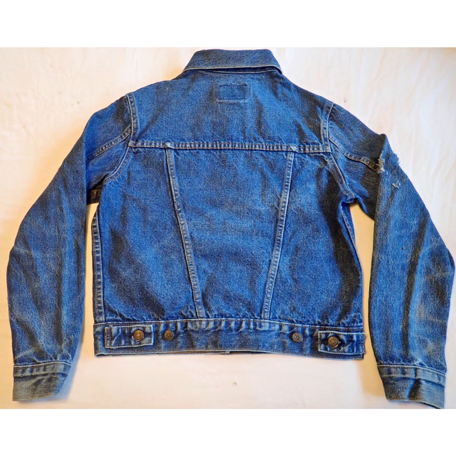 Levi's VINTAGE Levi's Women's Trucker Jacket Adult S Blue Distressed Denim 80s Retro Western Steampunk USA Size S / US 4 / IT 40 - 2 Thumbnail