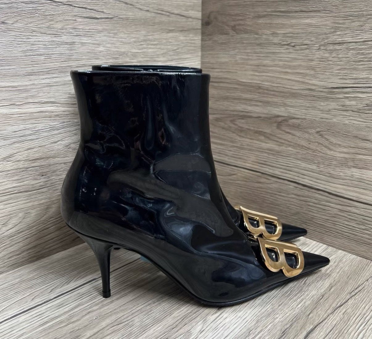 Balenciaga Balenciaga Black & Gold Double B Heeled Ankle Boots J41 Size US 6 / IT 36 - 3 Thumbnail