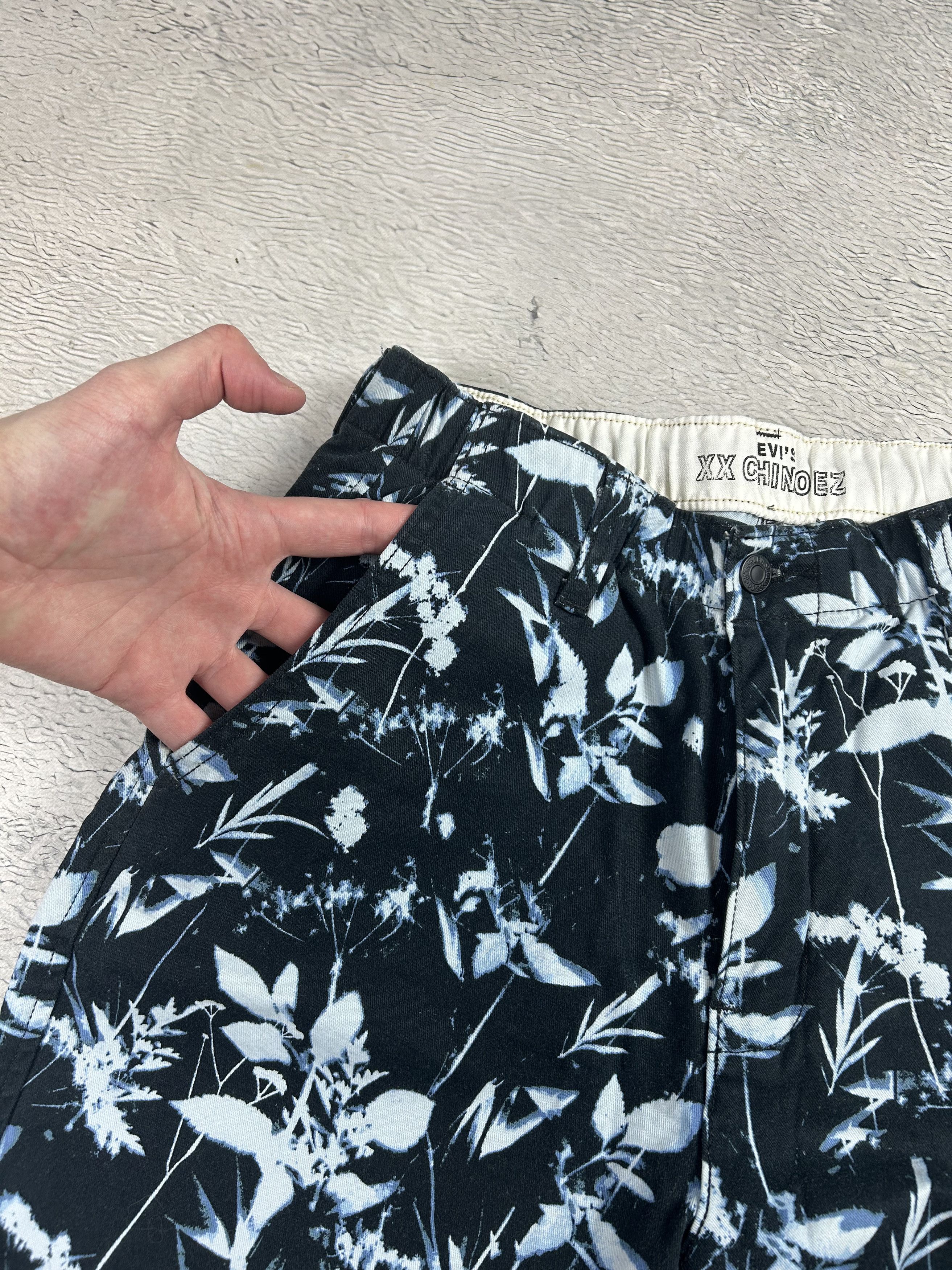 Levi's Levi's Premium XX Chino Ez Shorts In Civiar Black Floral Size US 30 / EU 46 - 5 Thumbnail