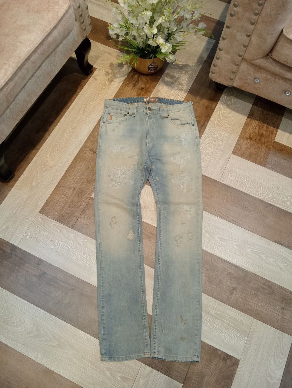 John Galliano JOHN GALLIANO BLUE DISTRESSED DENIM JEANS - SIZE 32 Size US 32 / EU 48 - 1 Thumbnail