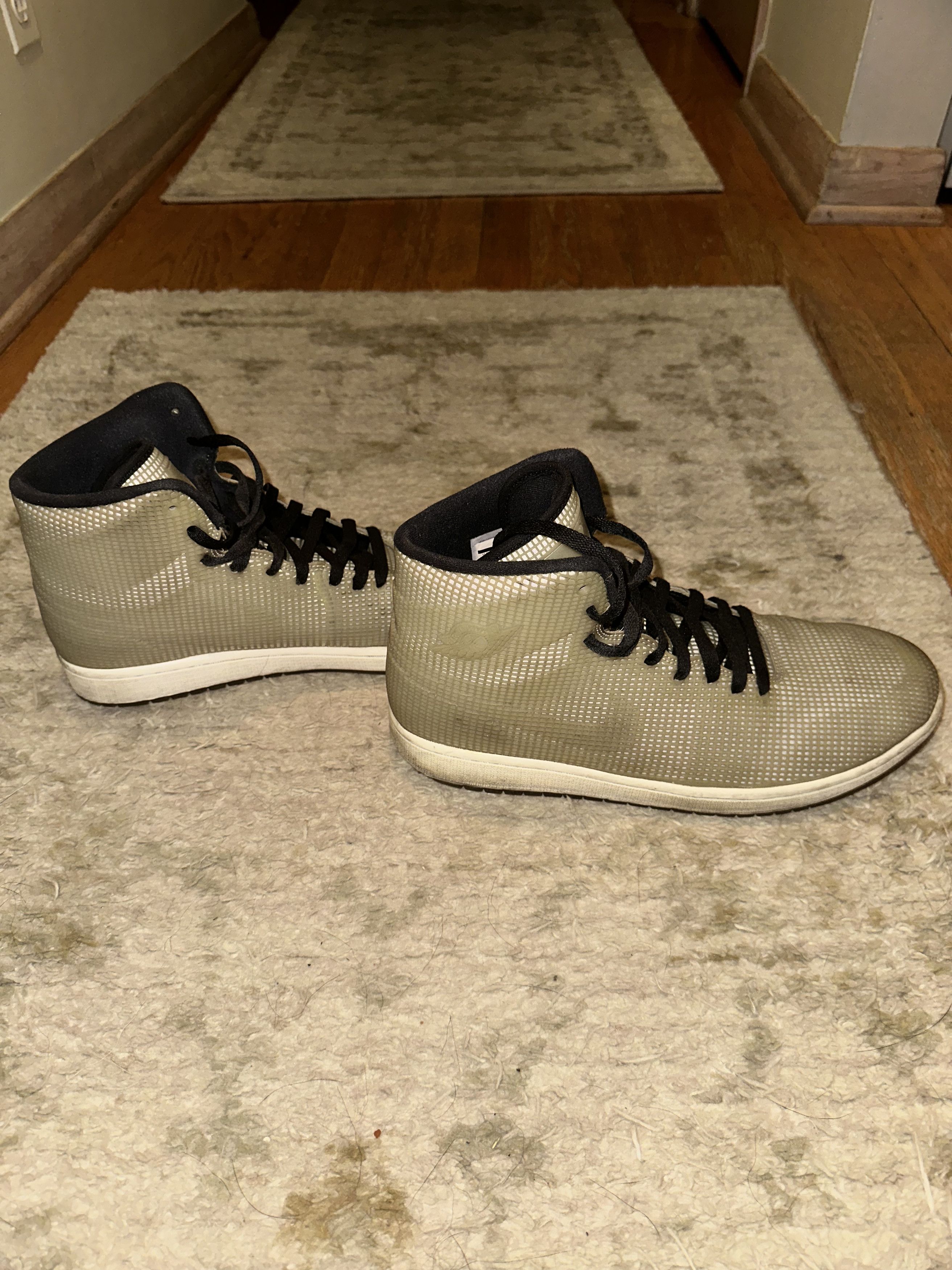 Nike Air Jordan 1 - Glow Reflect Size US 11.5 / EU 44-45 - 3 Thumbnail