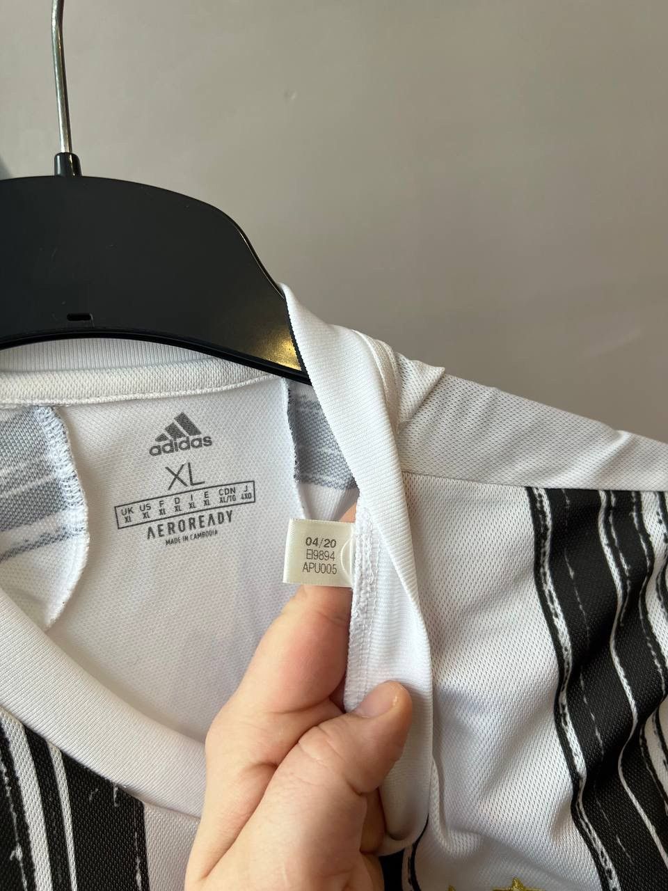 Adidas 2020/21 JUVENTUS FC HOME SOCCER JERSEY FOOTBALL SHIRT SZ XL Size US XL / EU 56 / 4 - 6 Thumbnail