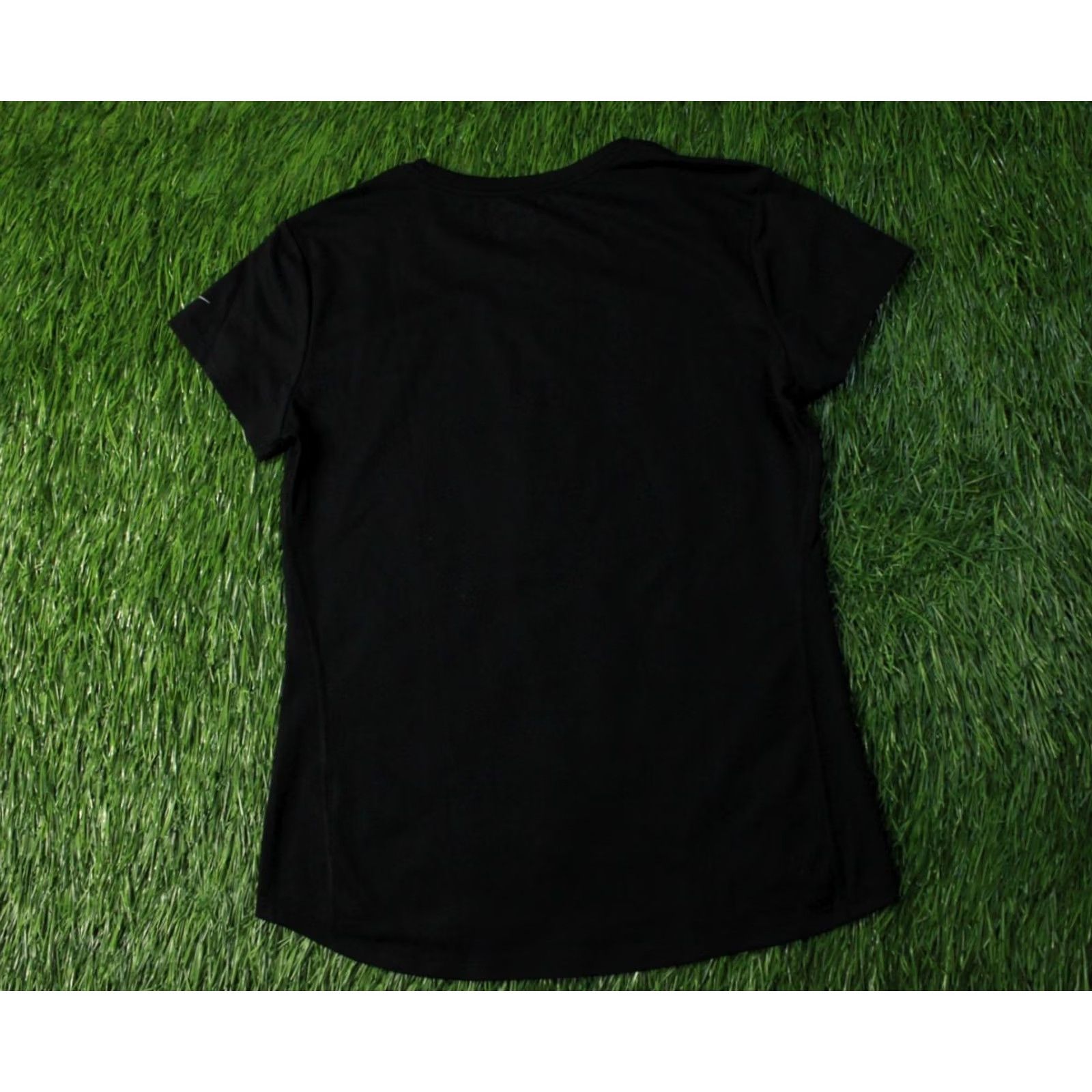 Nike Nike Dri-FIT Shirt Women M Black Jersey Short Sleeve Training Run 2012 VINTAGE? Size M / US 6-8 / IT 42-44 - 8 Thumbnail