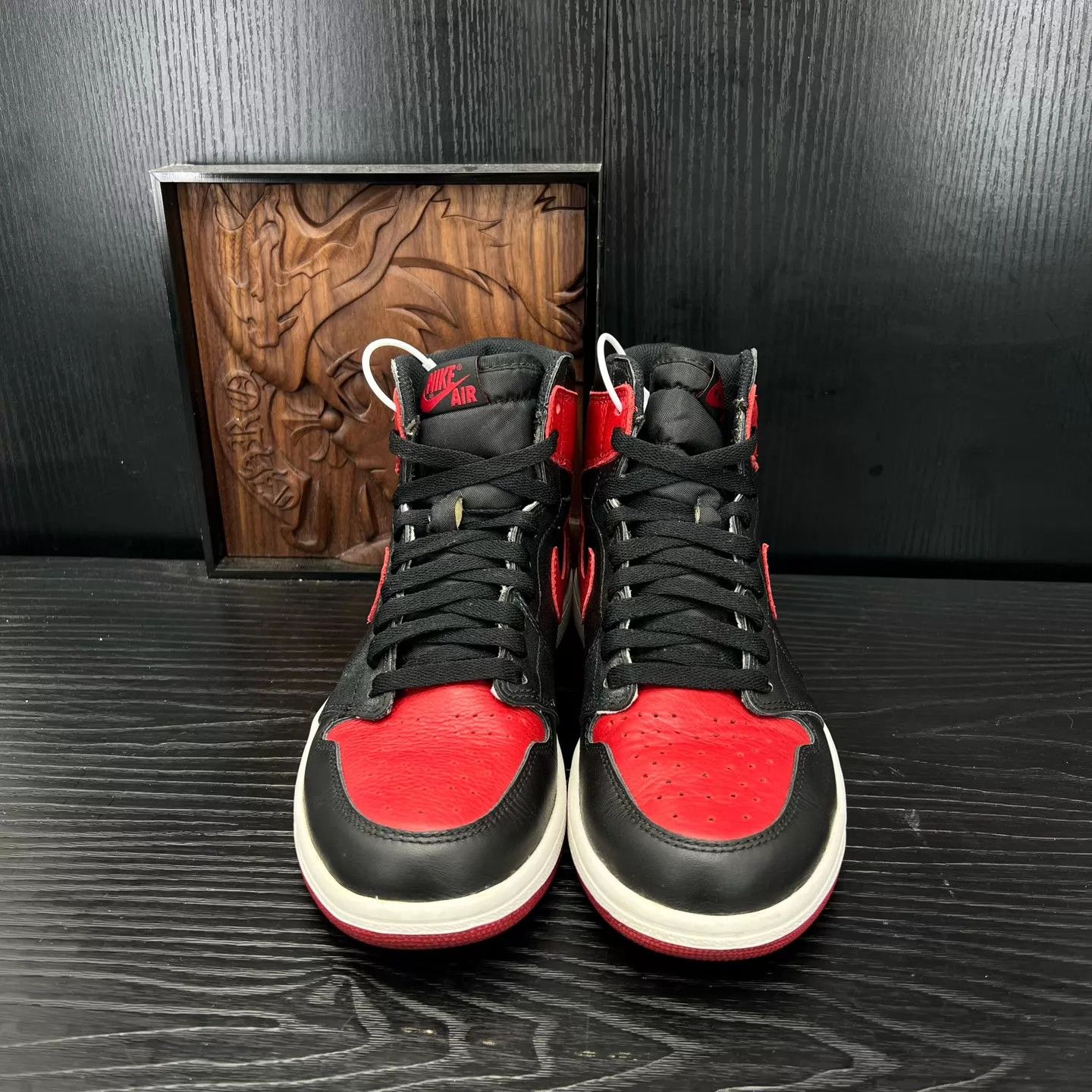 Nike AJ1 Banned 16re 41 Mint CH6943 Size US 8 / EU 41 - 4 Thumbnail