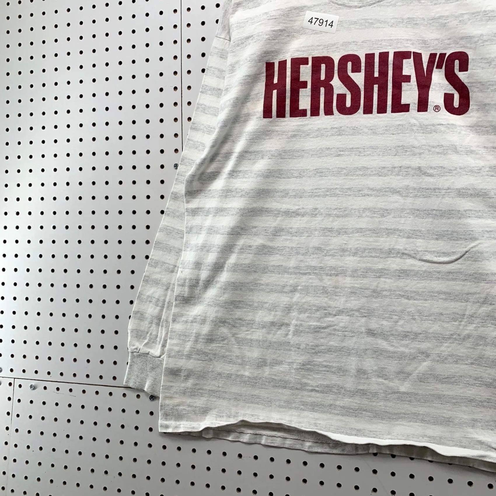 Vintage VINTAGE Hershey T Shirt Mens XL White Gray Striped Long Sleeve Made Usa Size US XL / EU 56 / 4 - 5 Thumbnail