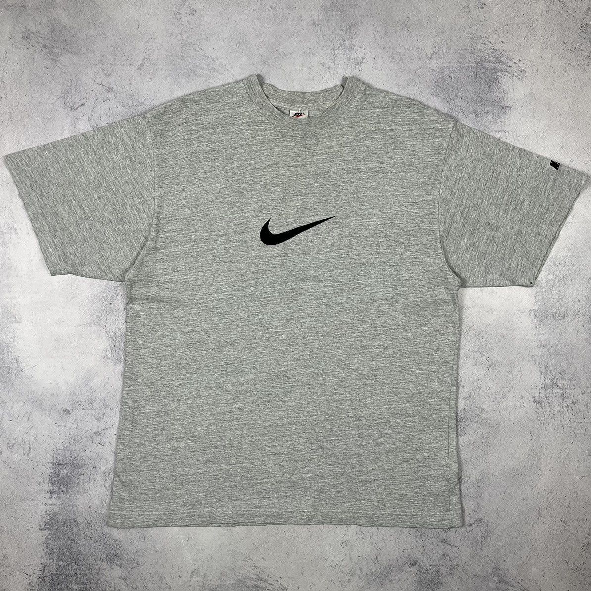 Nike Vintage Nike big embroidered swoosh tee 90’s Size US L / EU 52-54 / 3 - 2 Thumbnail