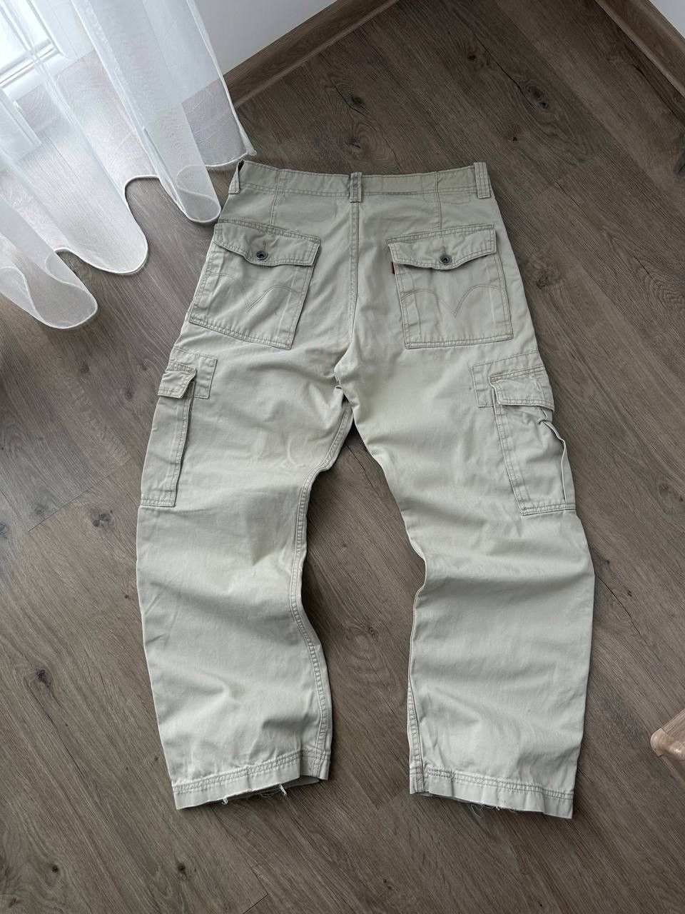 Levi's × Vintage Vintage Levis White Baggy Cargo Pants Size US 33 - 4 Thumbnail